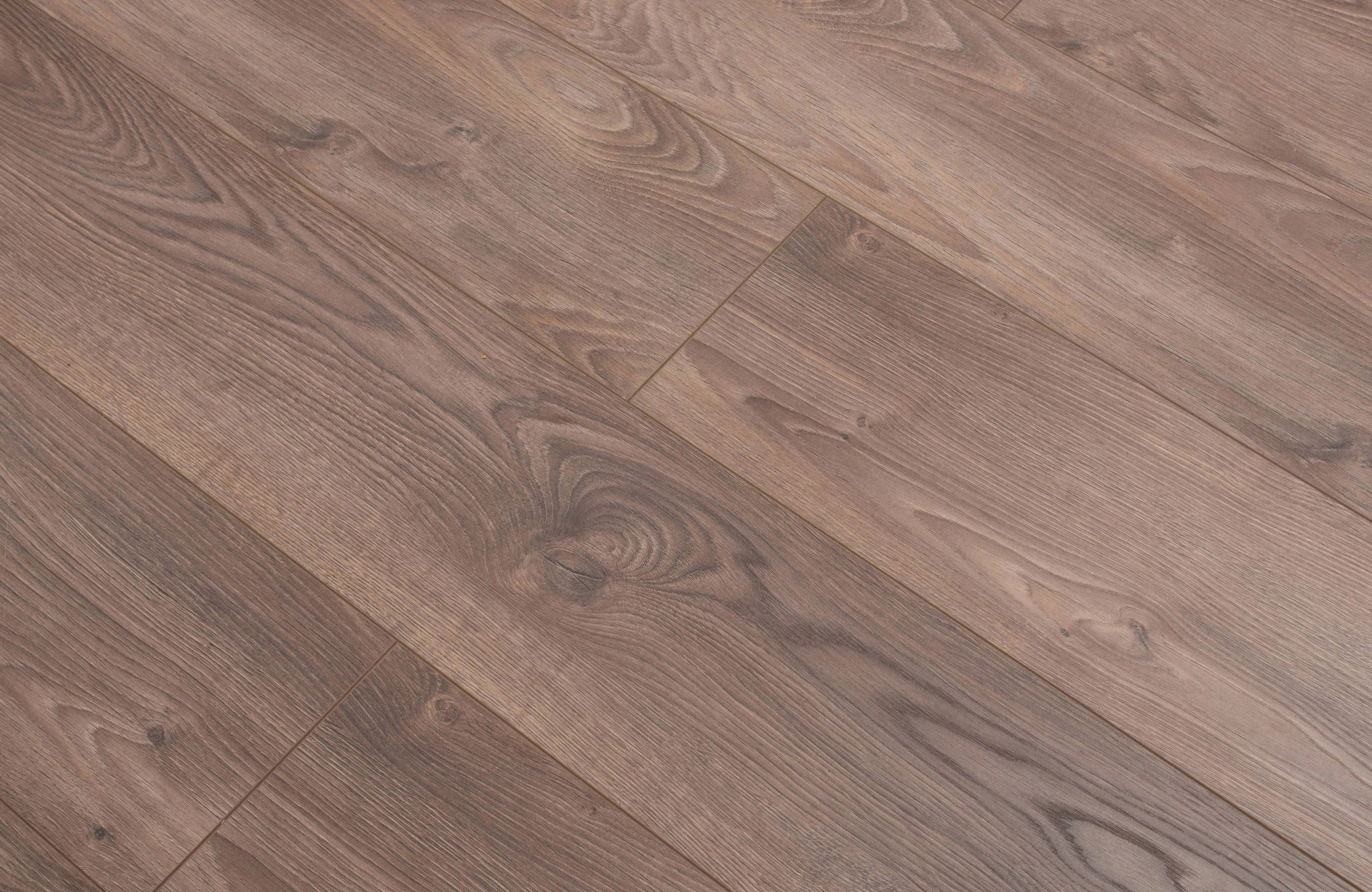 Brown Oak AGT Effect 12mm Laminate Flooring Imperia - Image 4