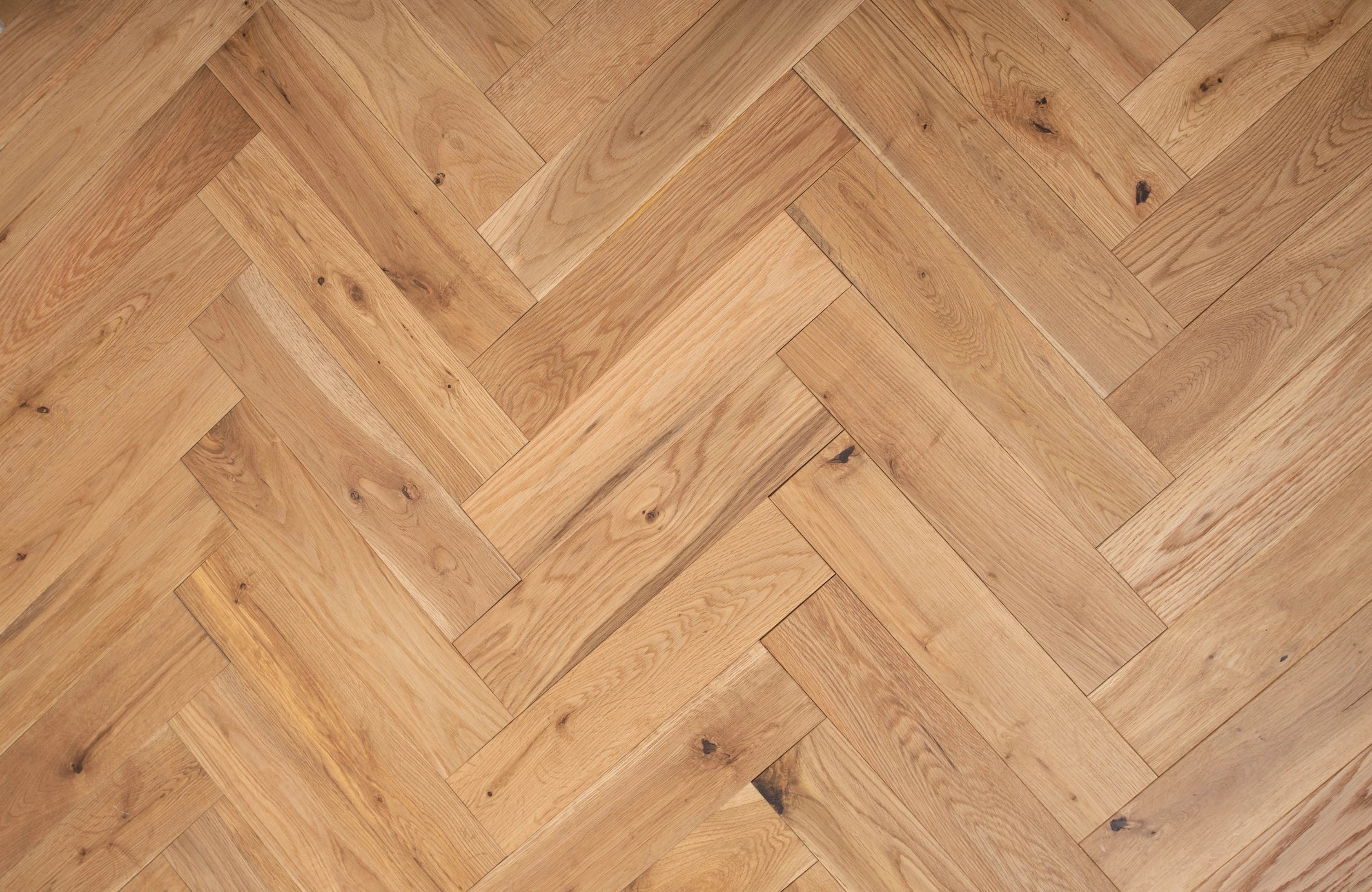 Alvara Timber Solid Oak Herringbone Flooring - Image 5