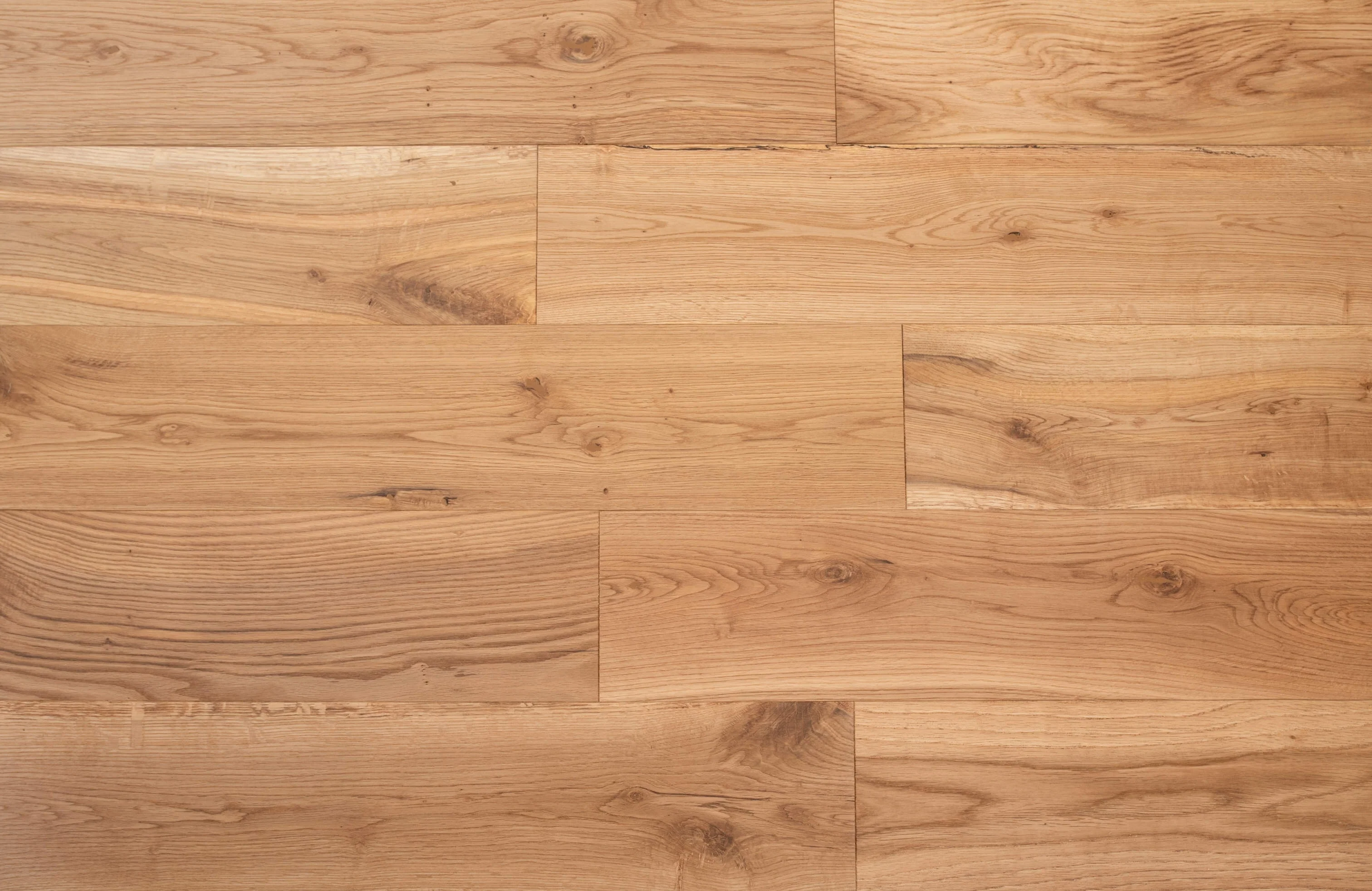 Apex Grain Solid Oak Flooring - Image 3