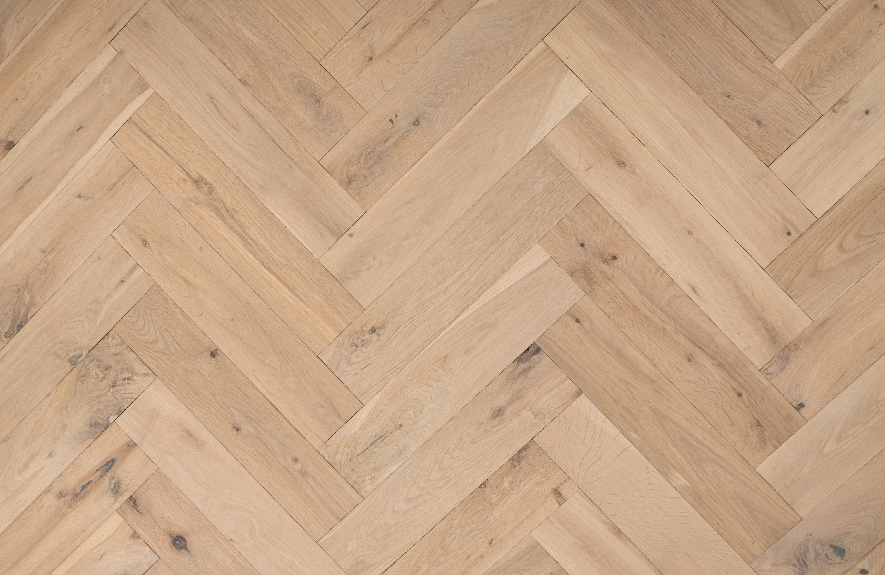 Aureon Timber Solid Oak Herringbone Flooring - Image 5