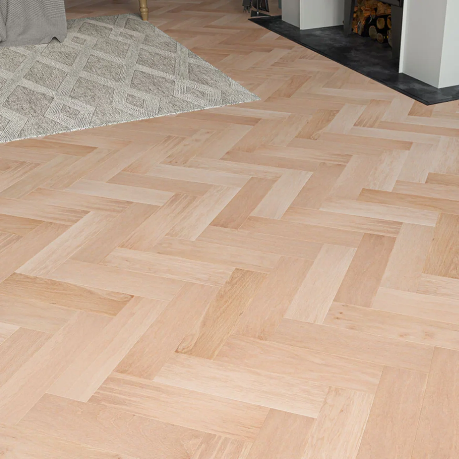Verona Brightwood Herringbone Oak Engineered Wood Flooring - Image 4
