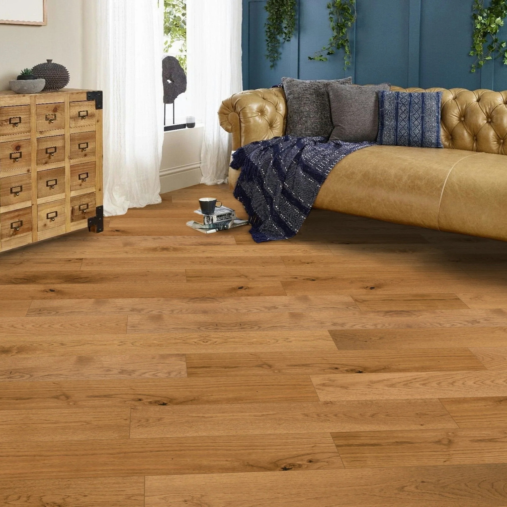 Cushendun Oak 14mm Engineered Wood Flooring - Image 3