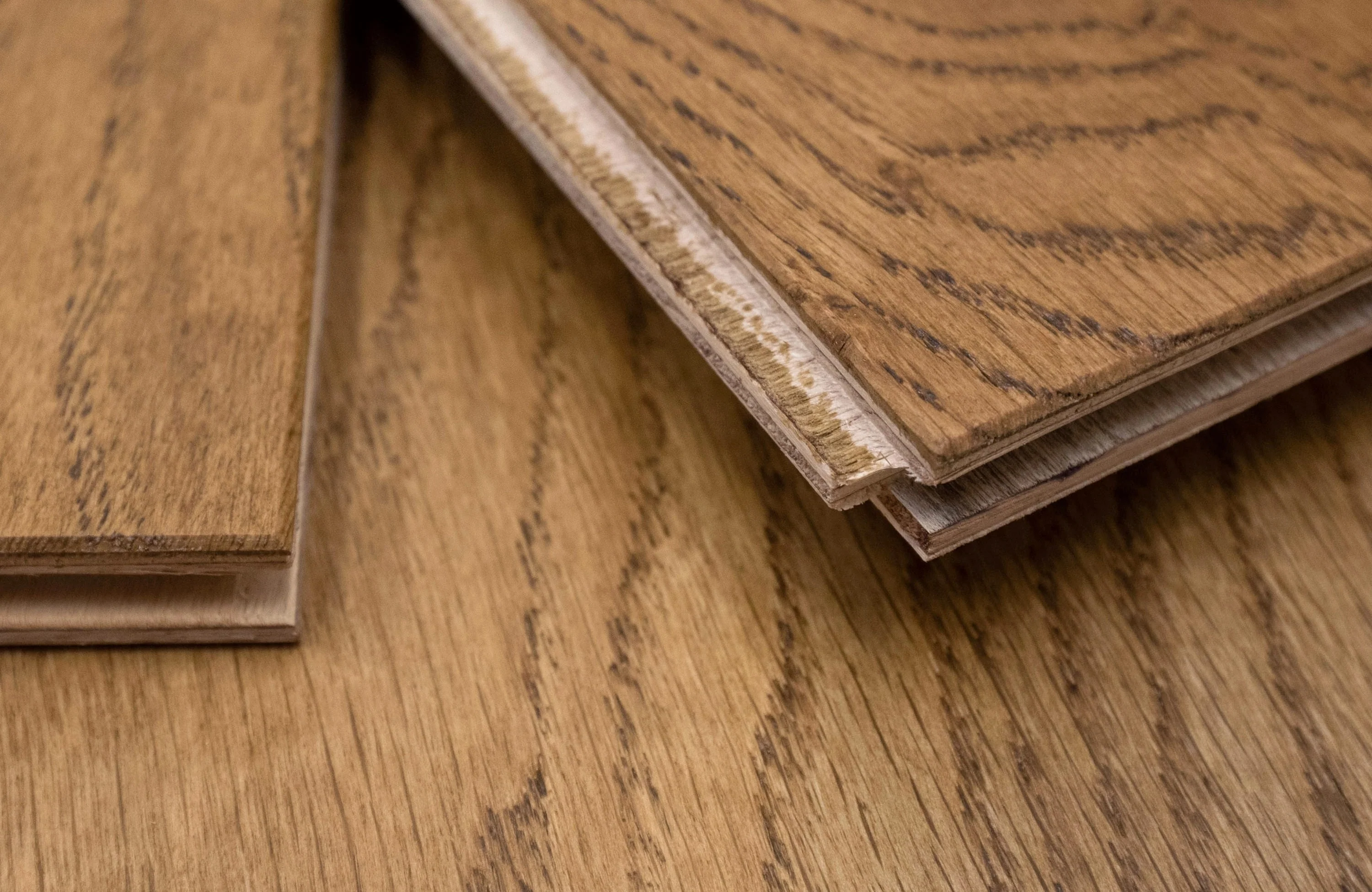 Cushendun Oak 14mm Engineered Wood Flooring - Image 5