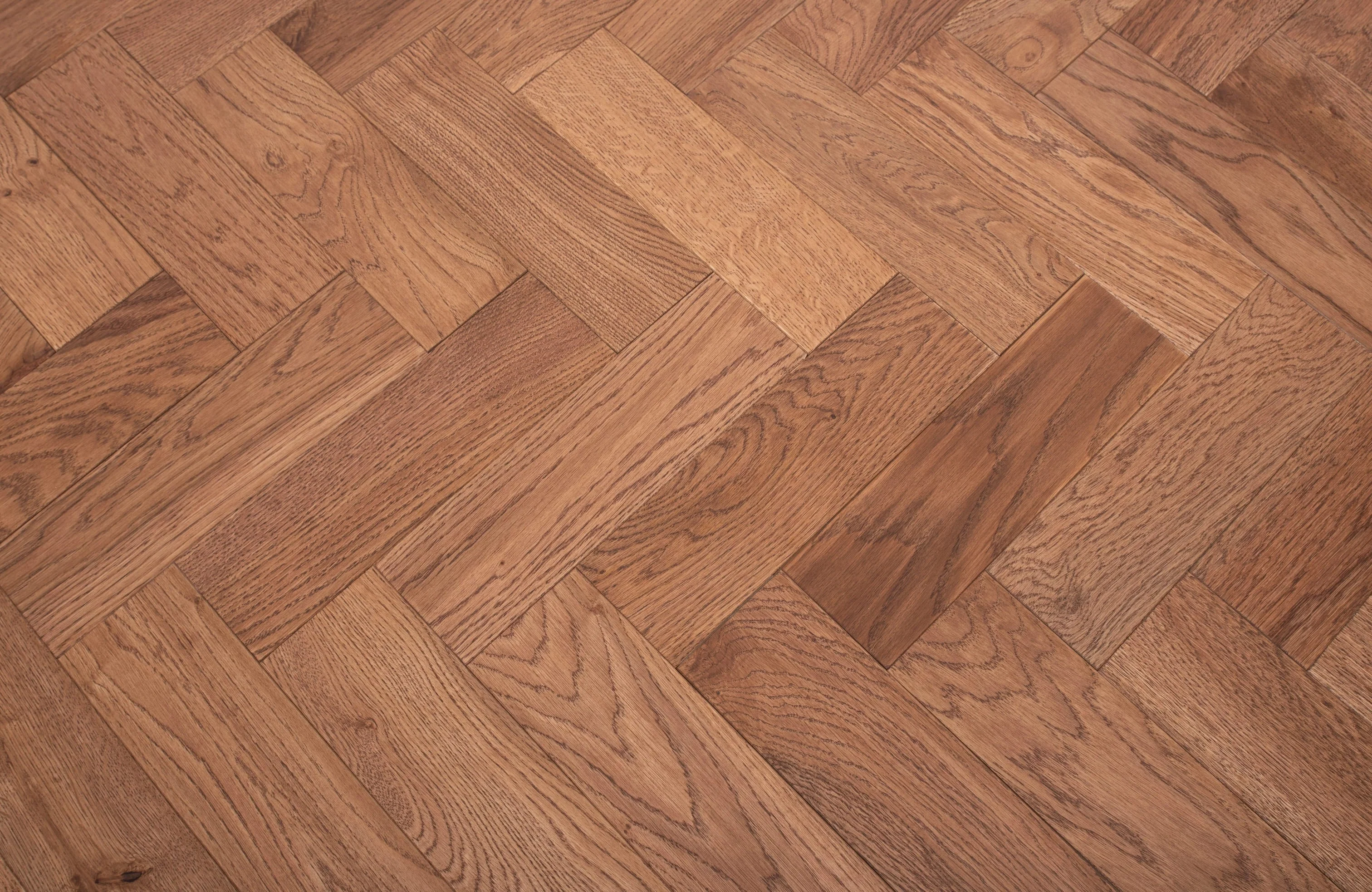 Farnham Oak Herringbone 14mm Engineered Wood Flooring - Image 6