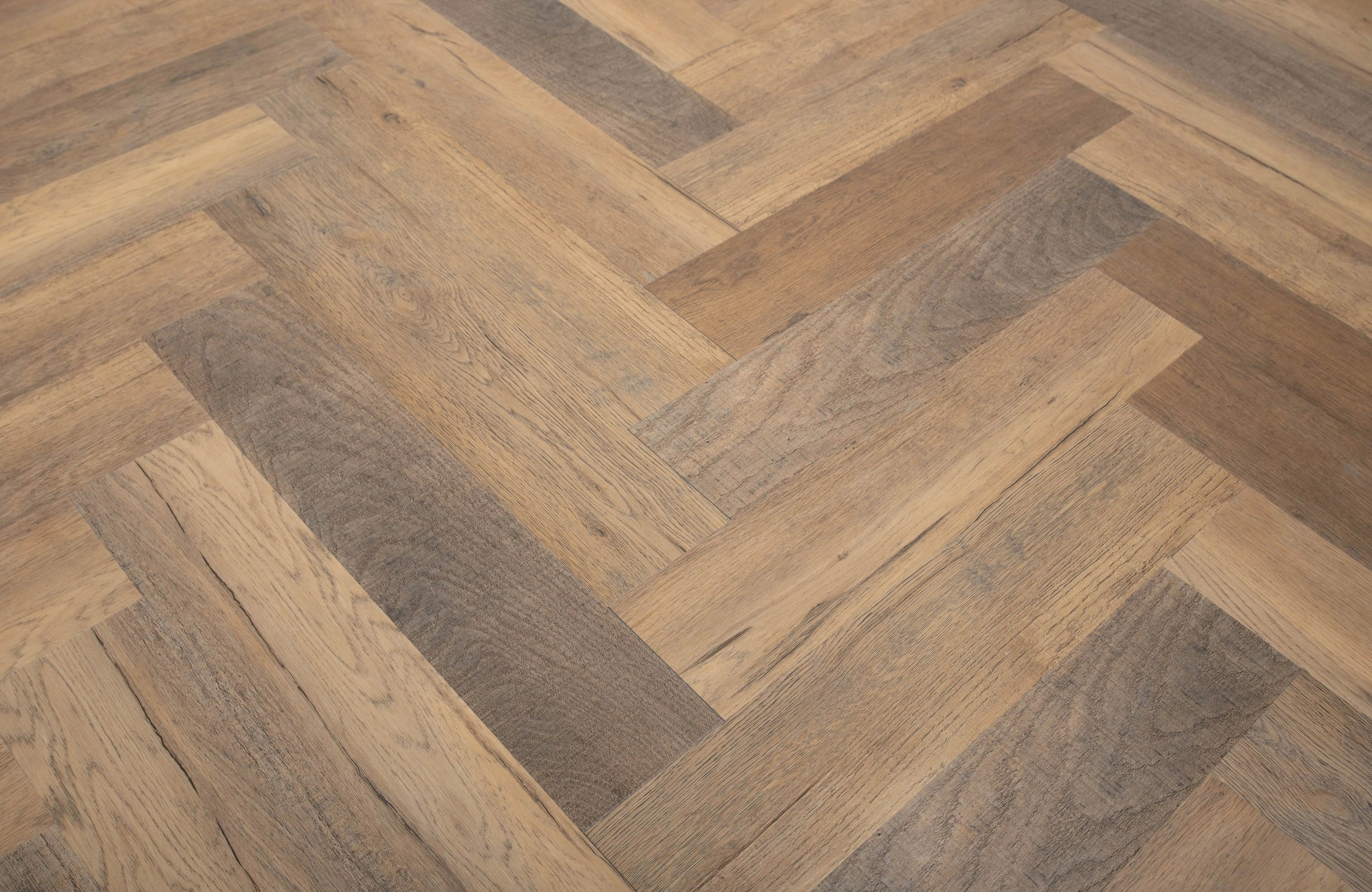 Heritage Milford Oak 6.5mm Click Herringbone LVT SPC Waterproof Flooring - Image 14