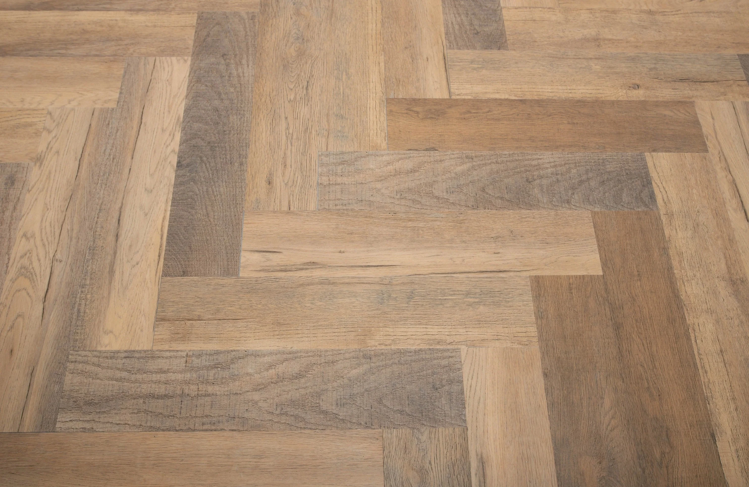 Heritage Milford Oak 6.5mm Click Herringbone LVT SPC Waterproof Flooring - Image 16