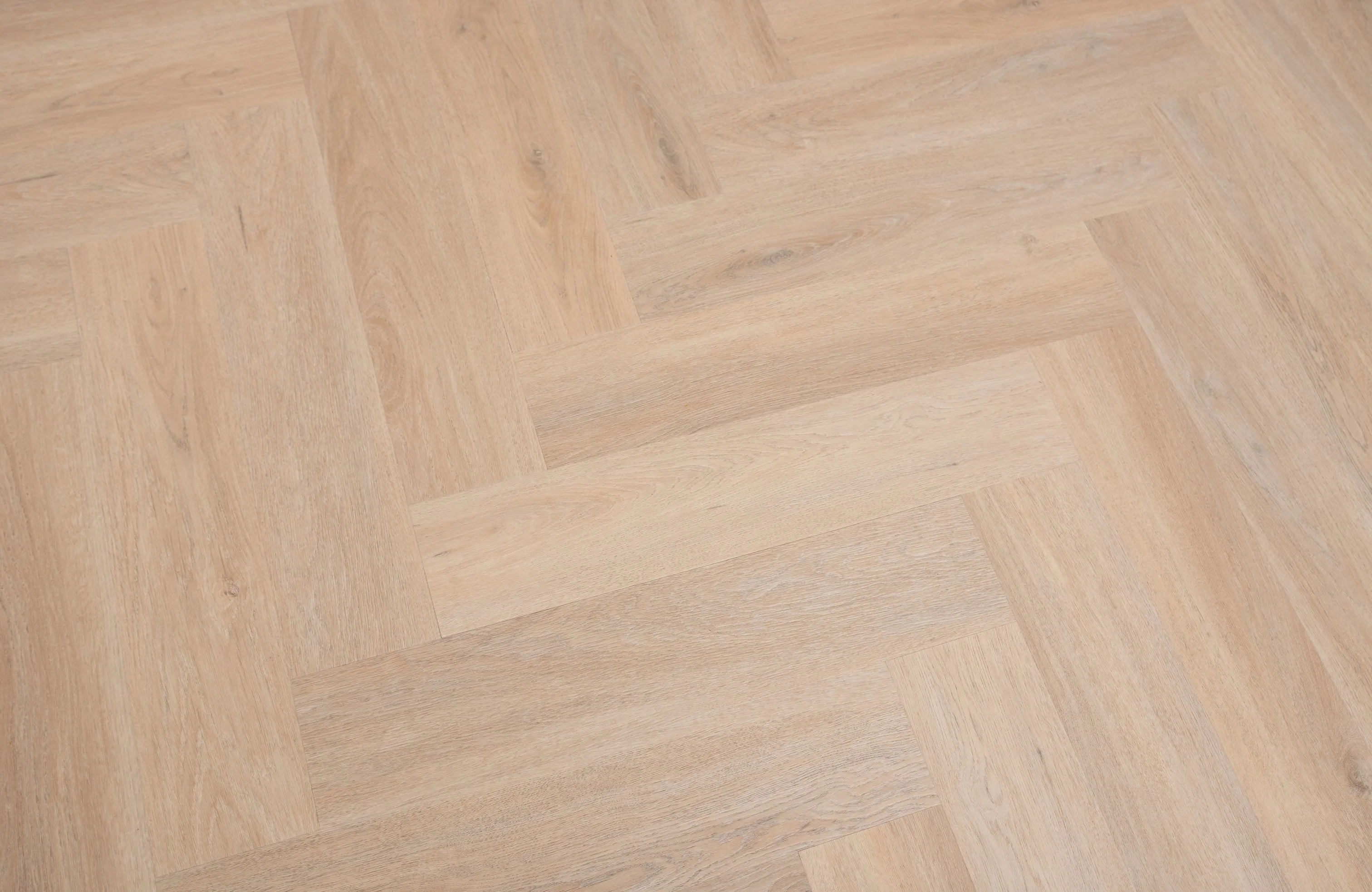 Heritage Plymouth Oak 6.5mm Click Herringbone LVT SPC Waterproof Flooring - Image 11