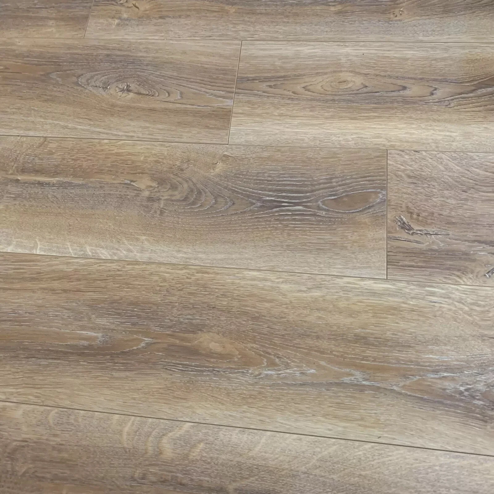 High Gloss Barrel Natural Oak Laminate Flooring - Image 10