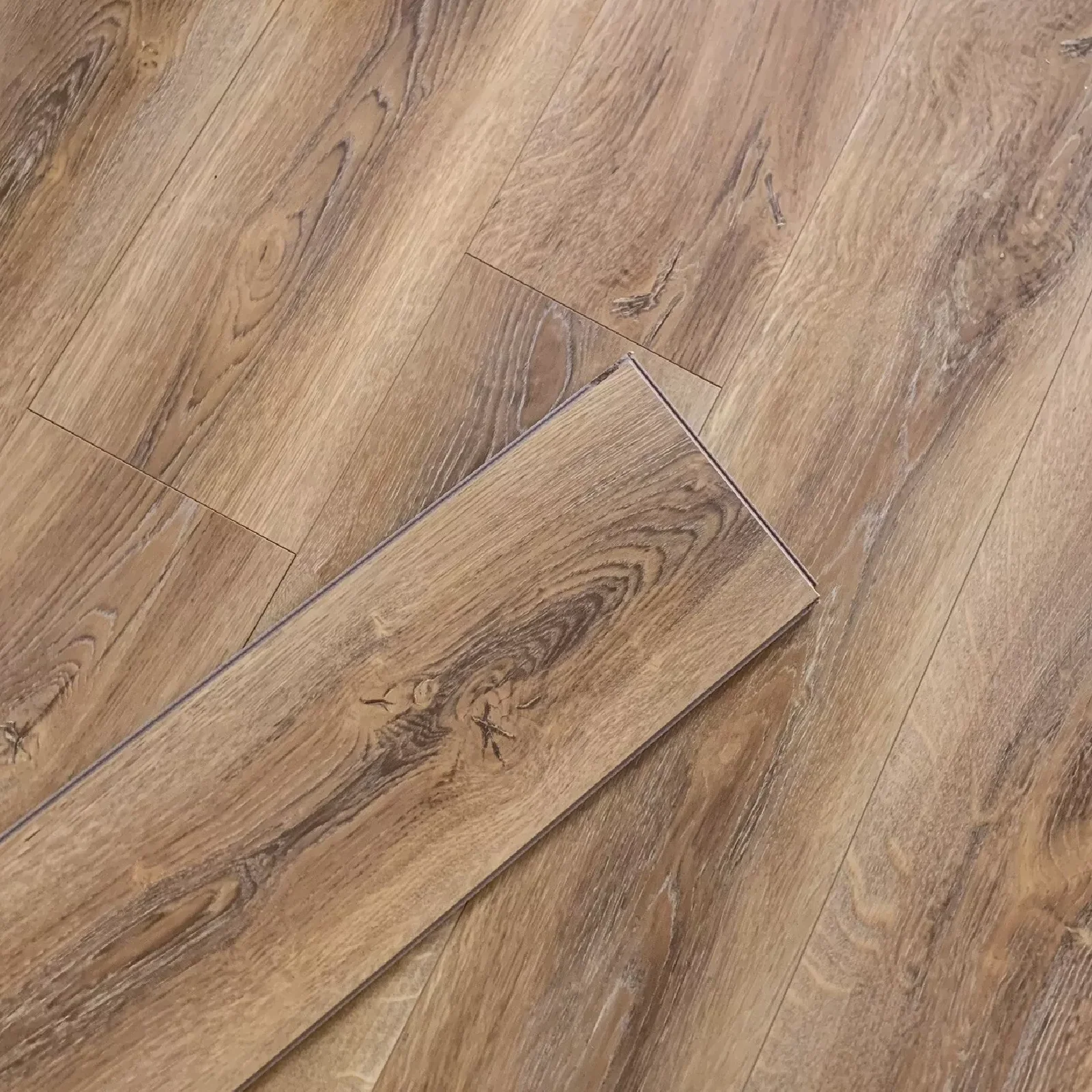 High Gloss Barrel Natural Oak Laminate Flooring - Image 12