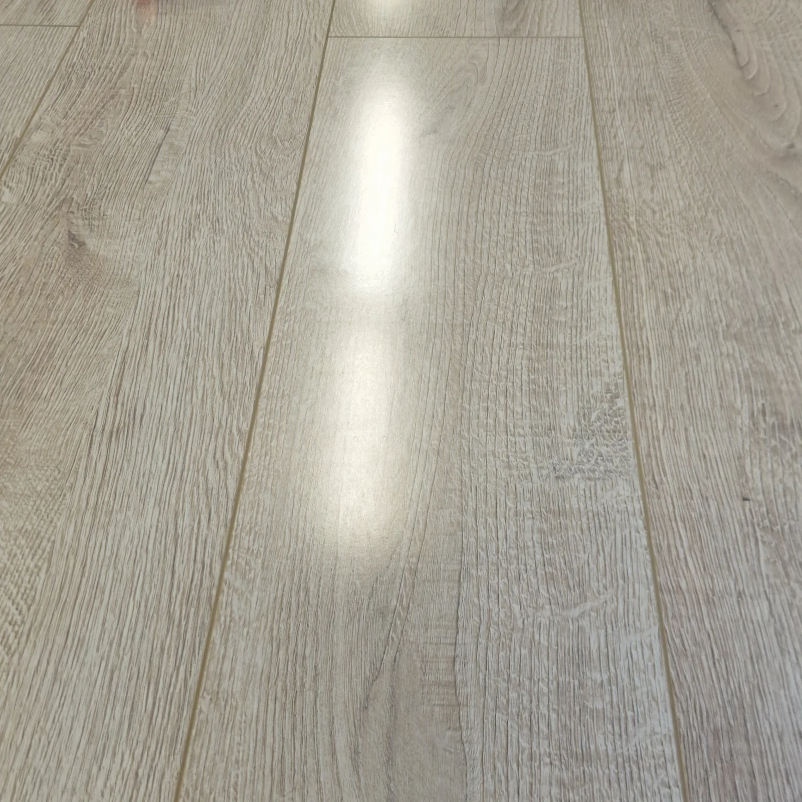 High Gloss Silver Laminate Flooring - Image 6