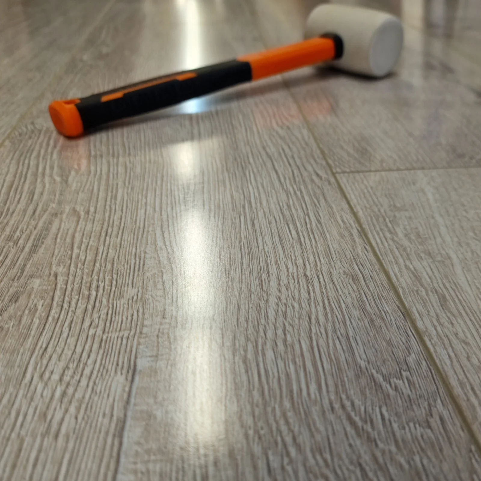 High Gloss Silver Laminate Flooring - Image 7