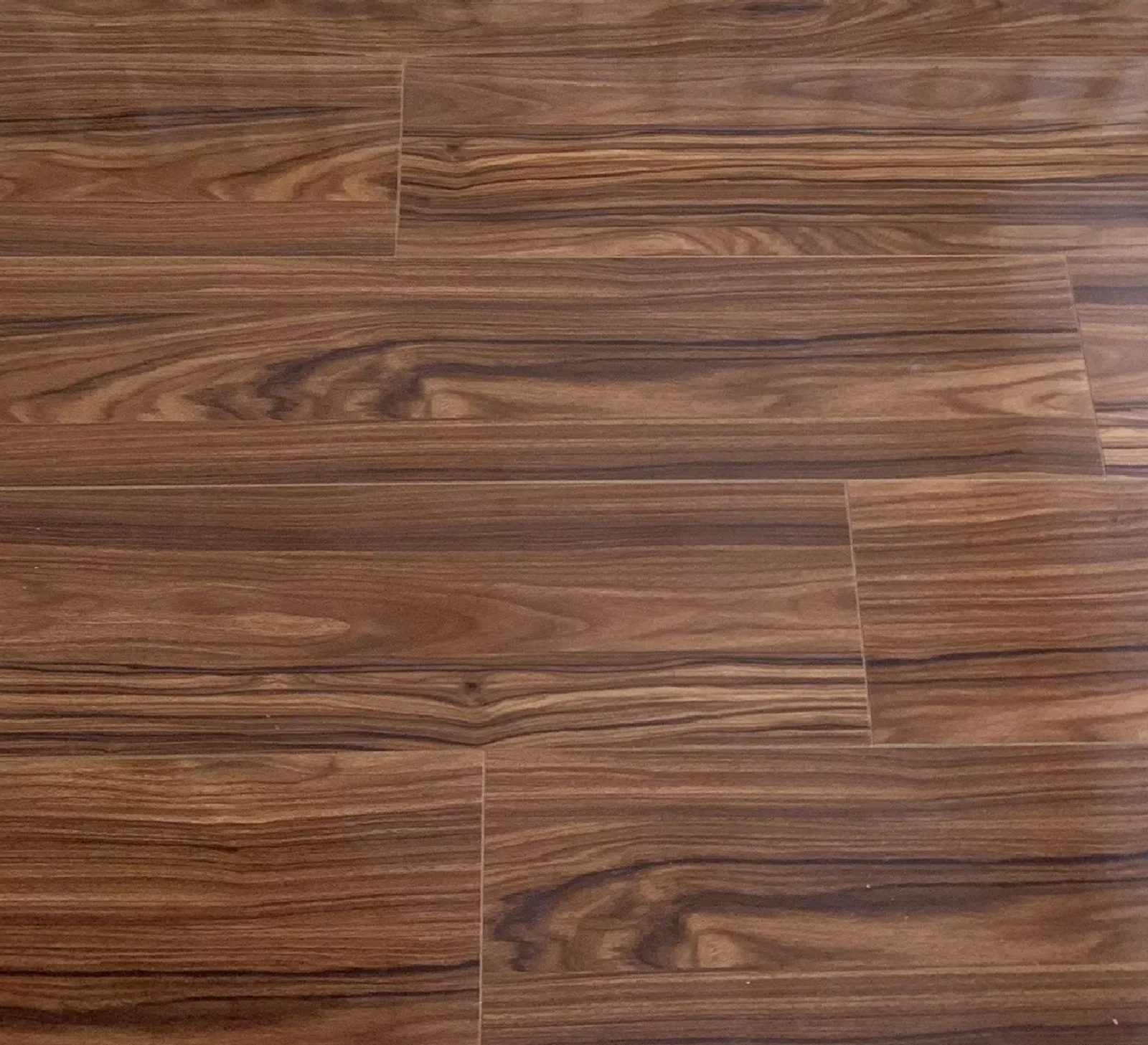 High Gloss Bourbon Laminate Flooring - Image 15