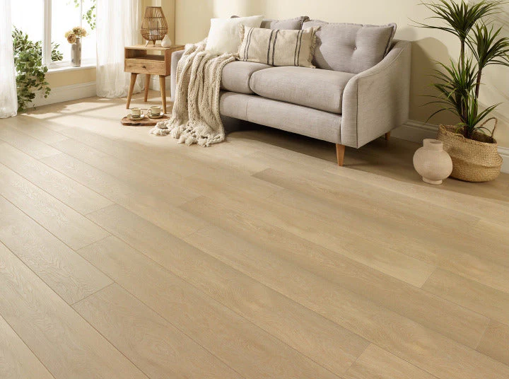 Horizon 12mm Golden Dune Oak Laminate Flooring - Image 6