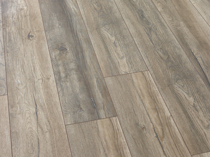 Horizon 12mm Rustic Trail Oak Laminate Flooring - Image 5