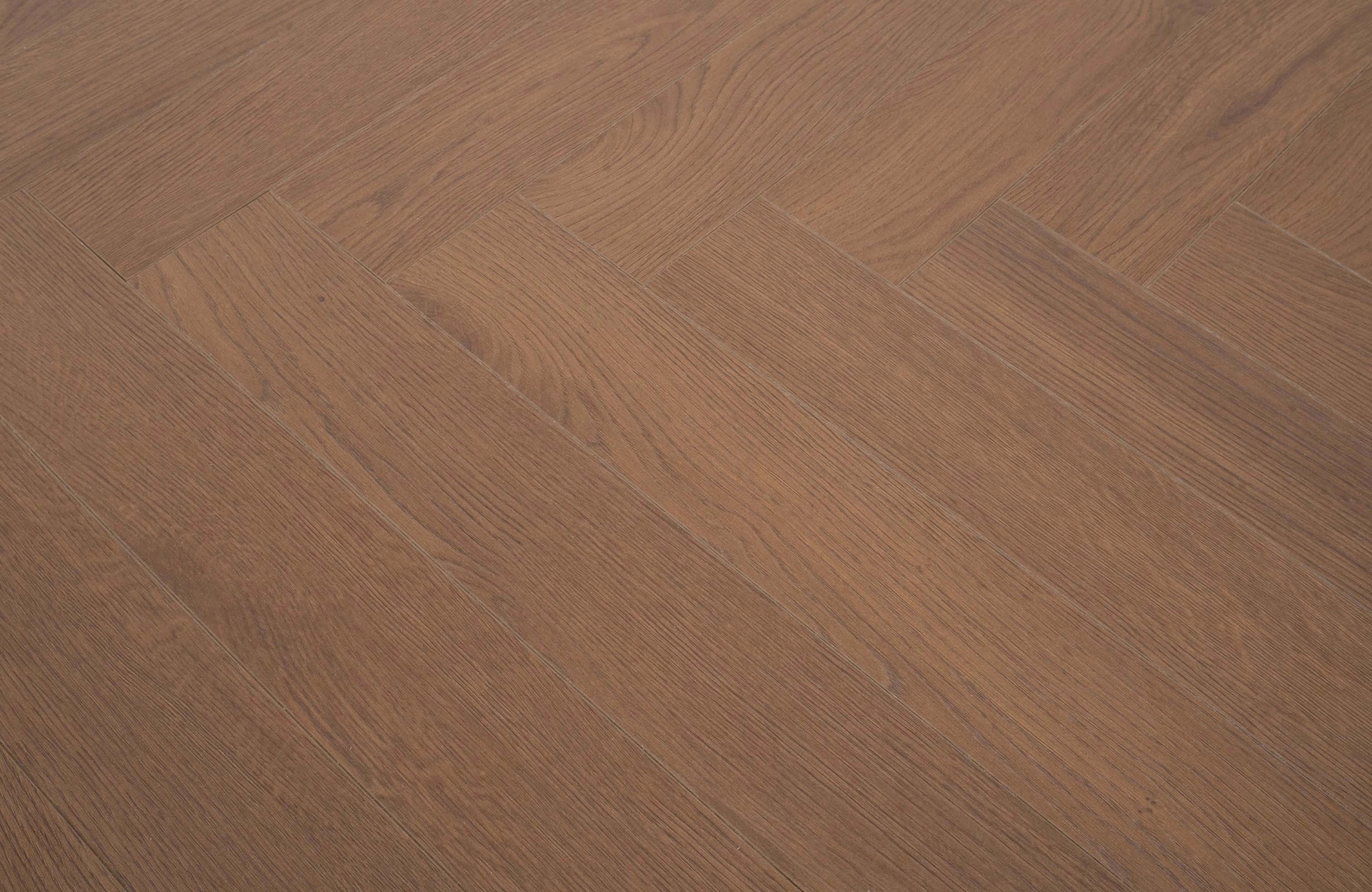 Dark Brown 12mm Westbury Oak Herringbone Laminate Flooring - Image 8