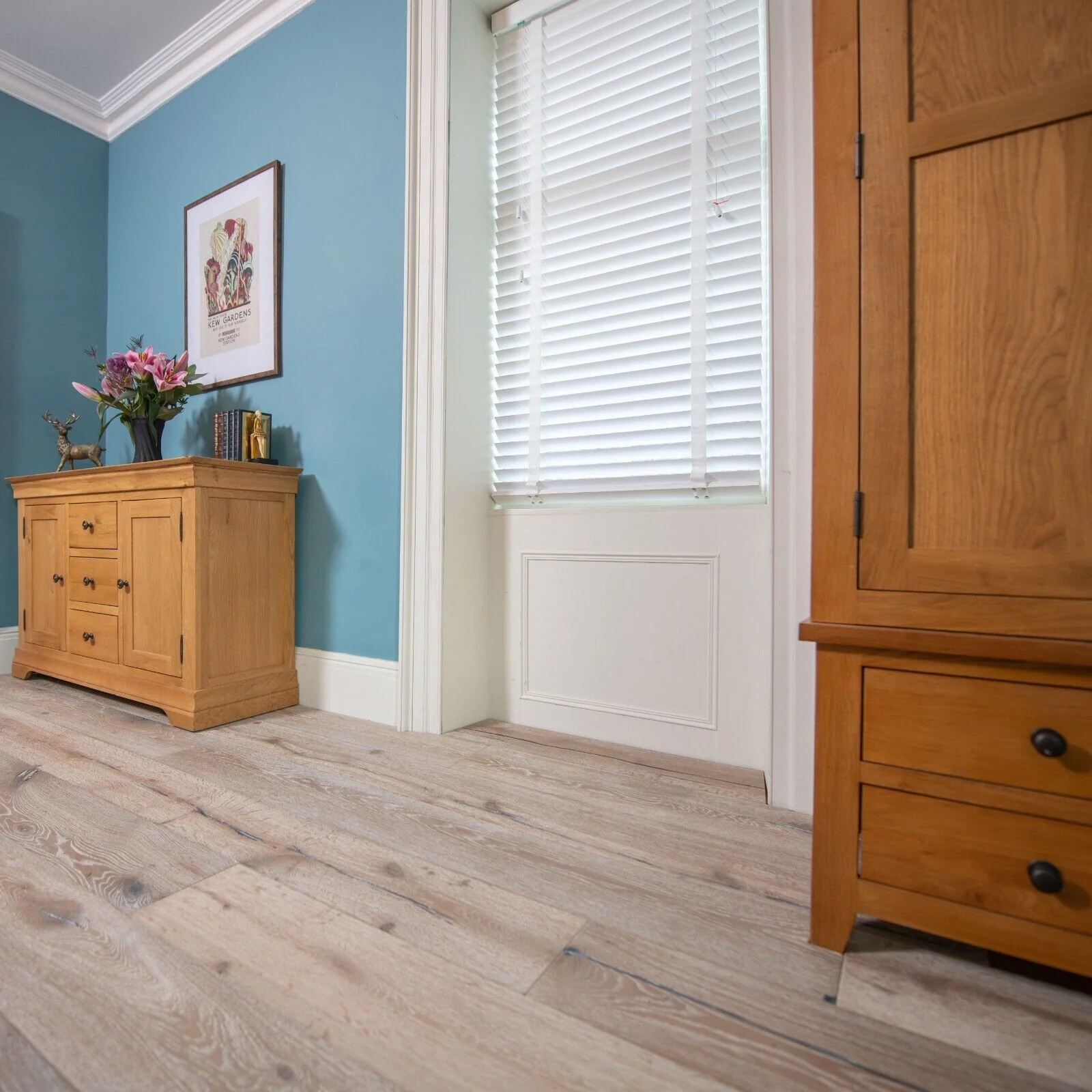 Lilypad Graphite Distressed Engineered Wood Flooring - Image 7