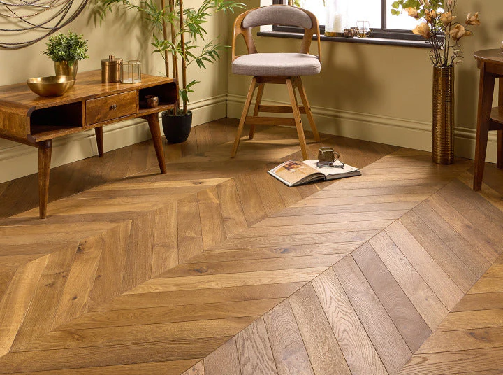 Lumen Crestwood Chevron 15mm Engineered Wood Flooring - Image 4