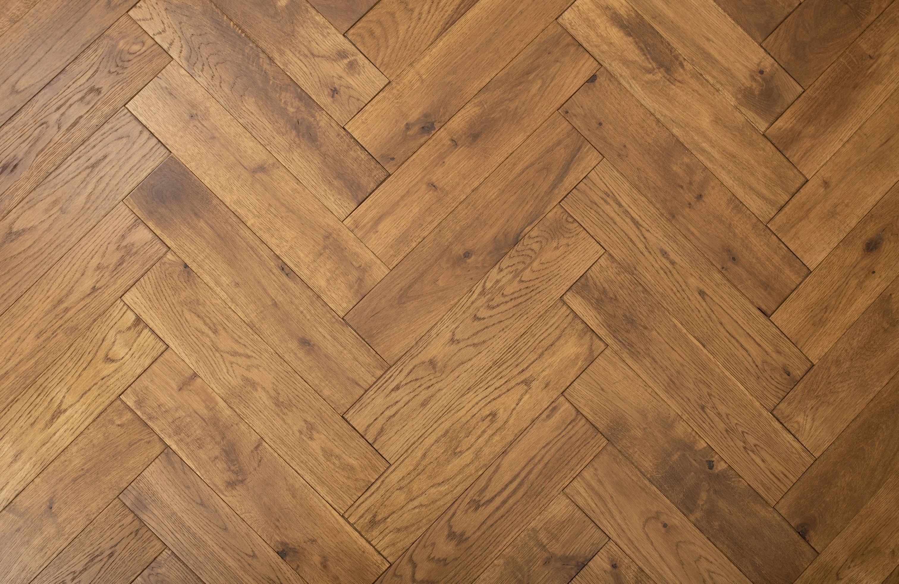 Lunara Timber Solid Oak Herringbone Flooring - Image 3
