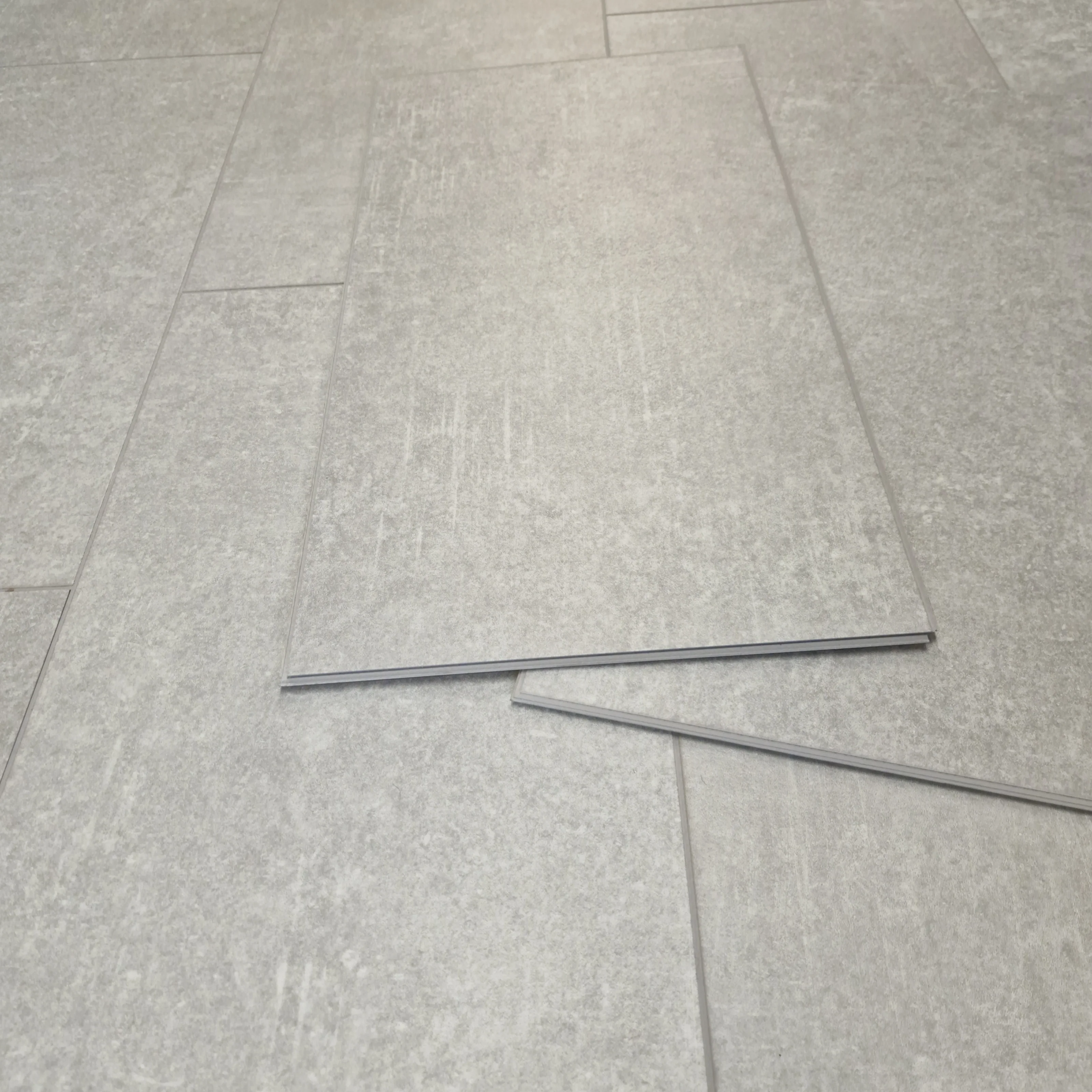 Modena Silverstone Oak Plank LVT Rigid Core SPC Click Luxury Vinyl Tile Flooring - Image 3