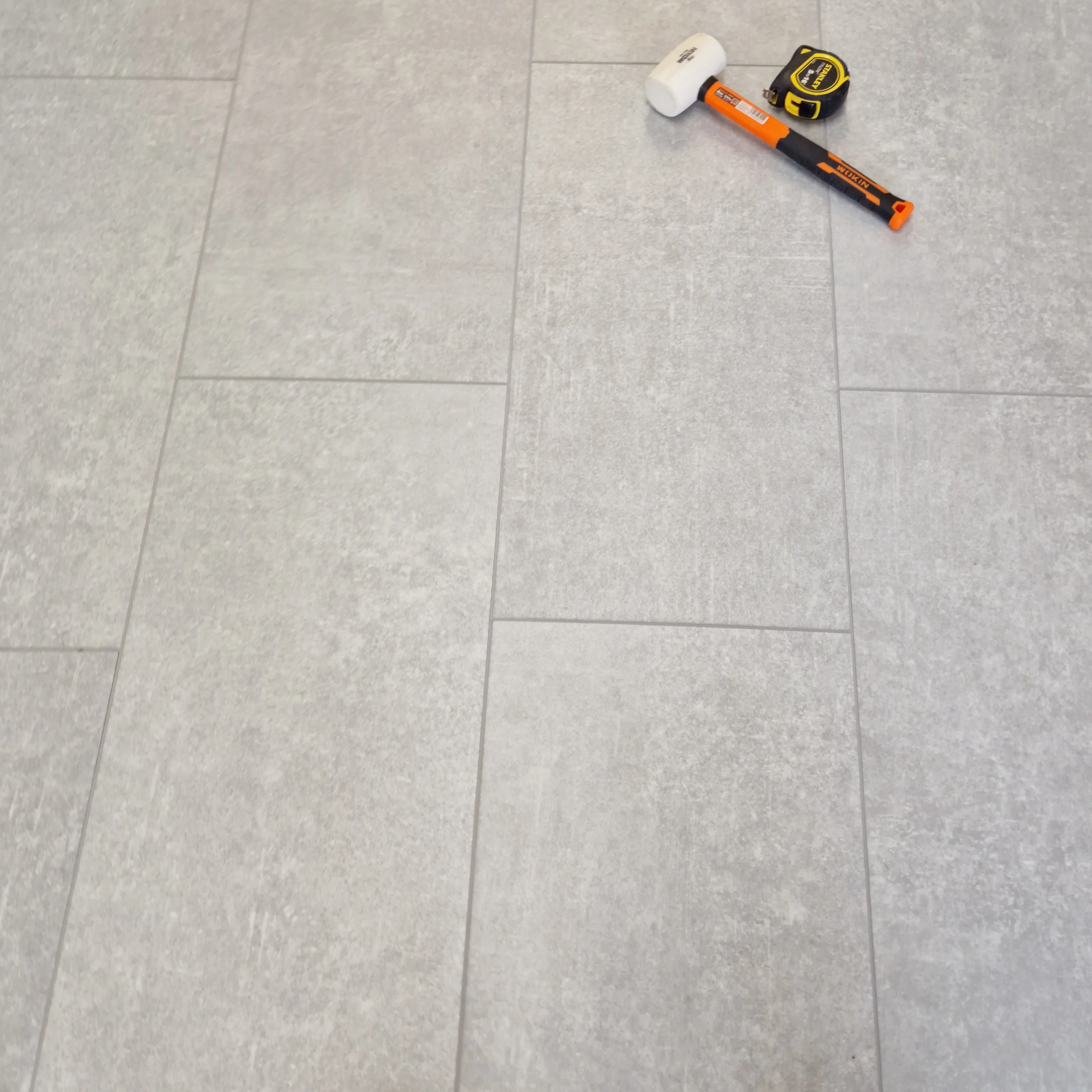 Modena Silverstone Oak Plank LVT Rigid Core SPC Click Luxury Vinyl Tile Flooring - Image 5
