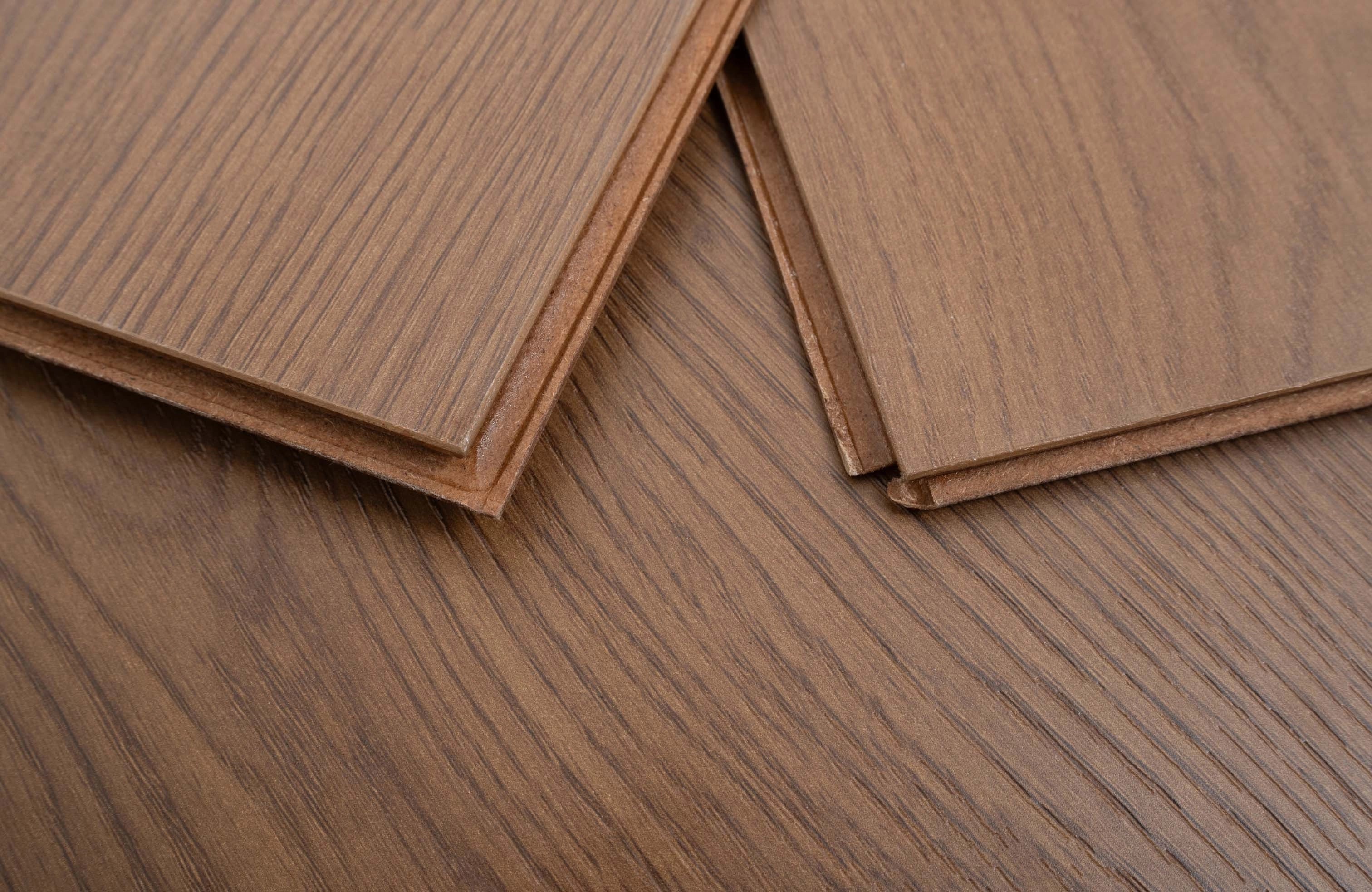 Oakford Highcroft 8mm Laminate Flooring - Image 4