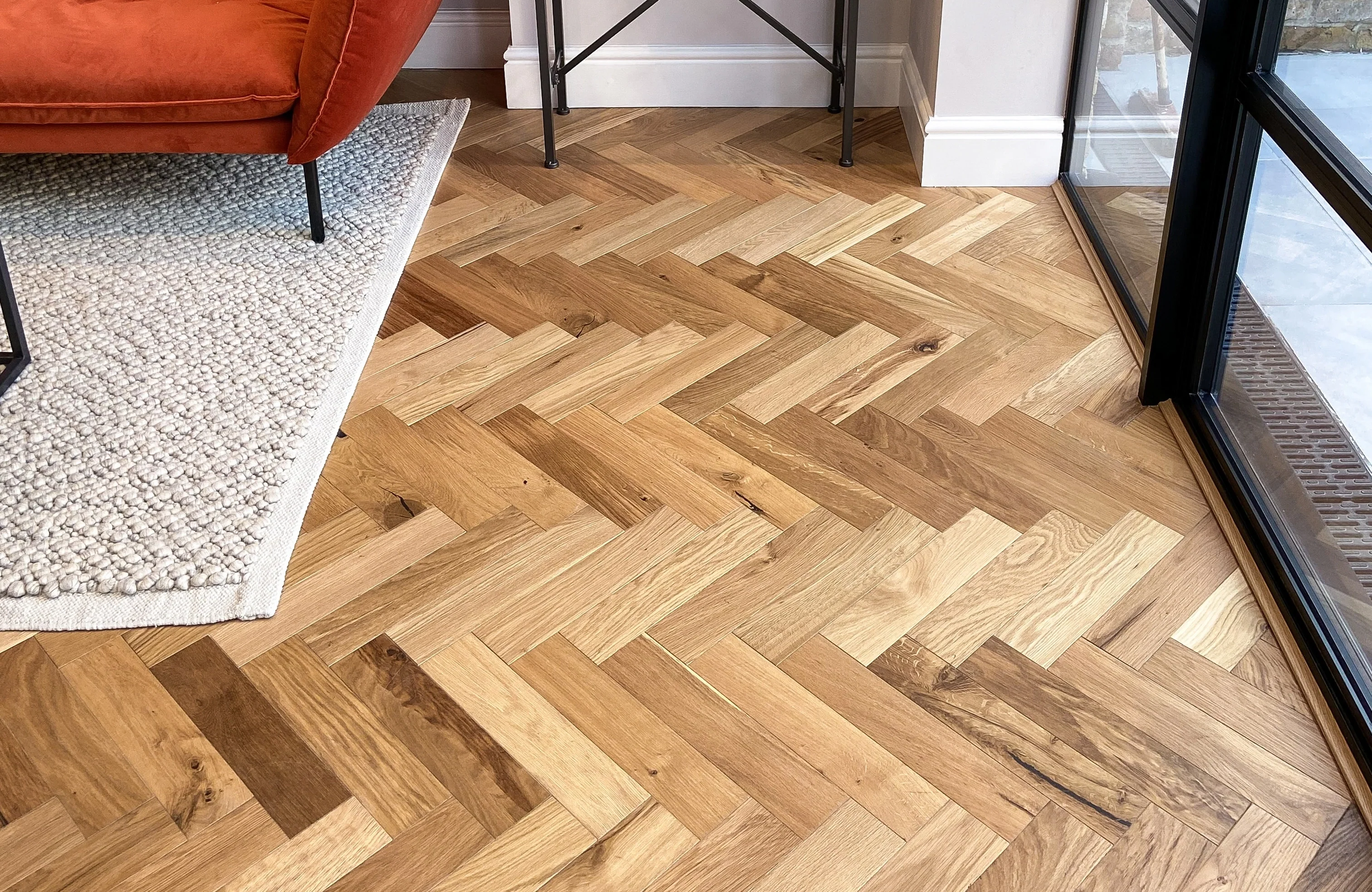 PrimeLine Denby Oak 20mm Herringbone Engineered Wood Flooring - Image 4