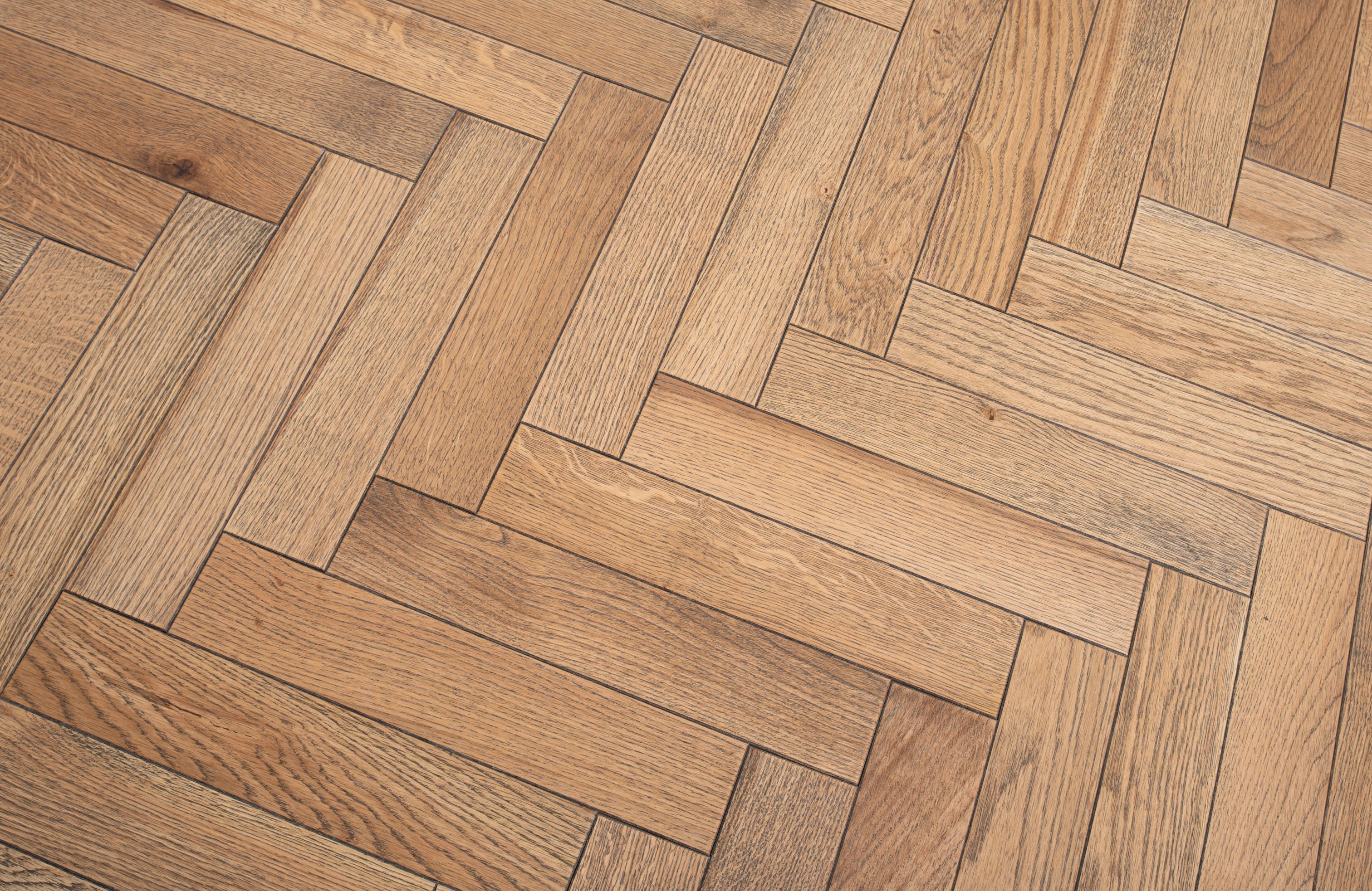 PrimeLine Gresham Oak 20mm Herringbone Engineered Wood Flooring - Image 3
