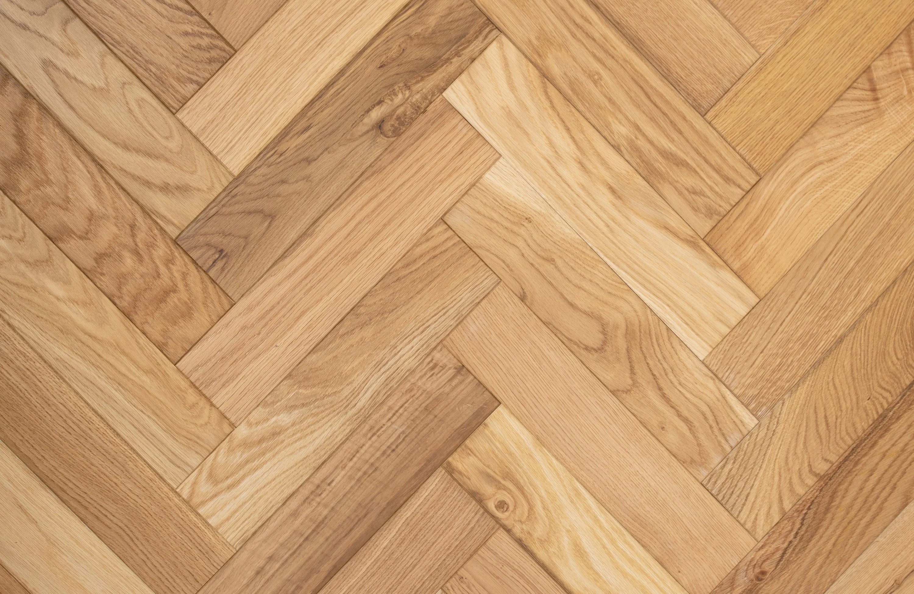 PrimeLine Hensley Oak 20mm Herringbone Engineered Wood Flooring - Image 5