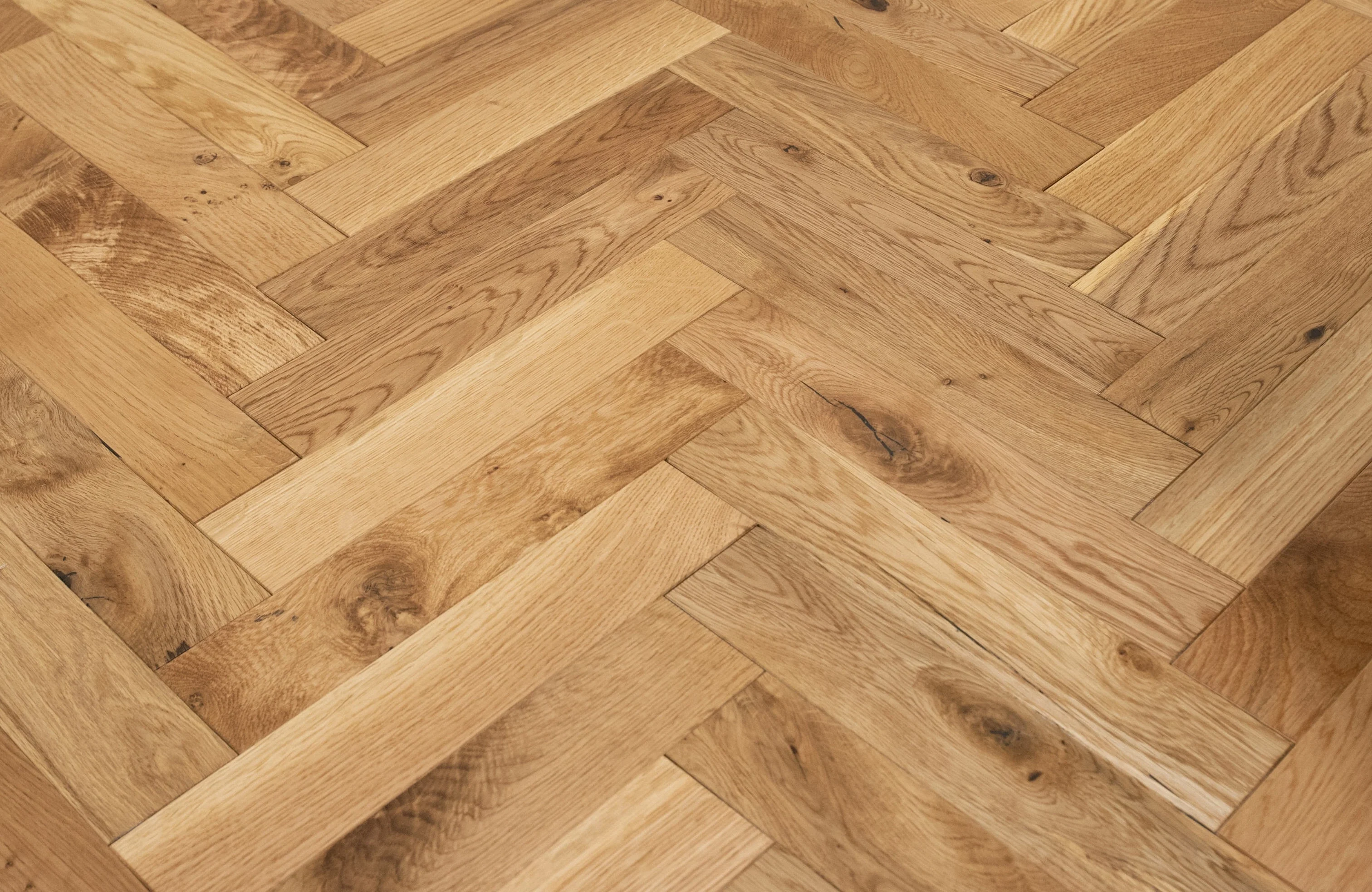 Refined Timber Solid Oak Herringbone Flooring - Image 4