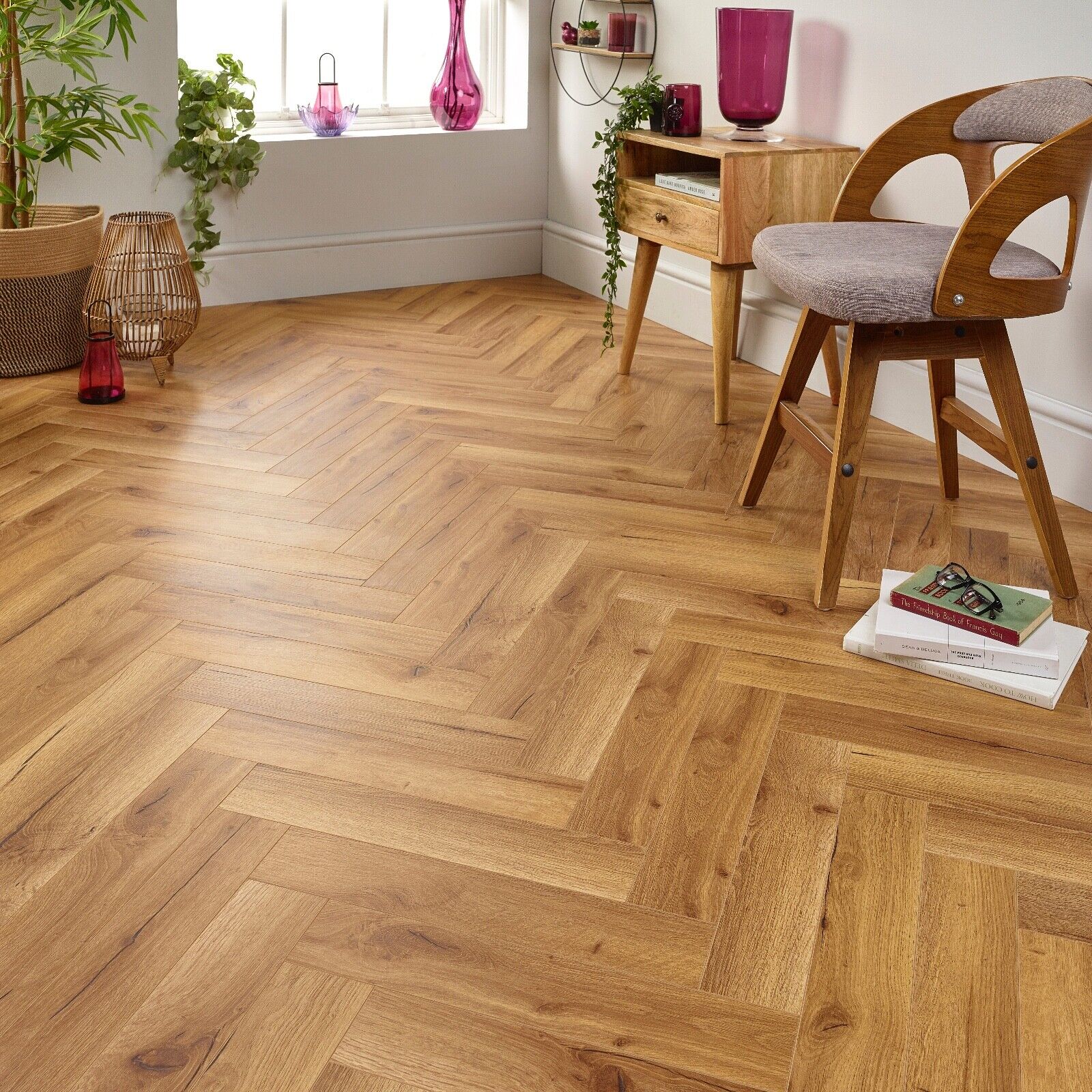 Starward Nova 12mm Herringbone Laminate Flooring - Image 4