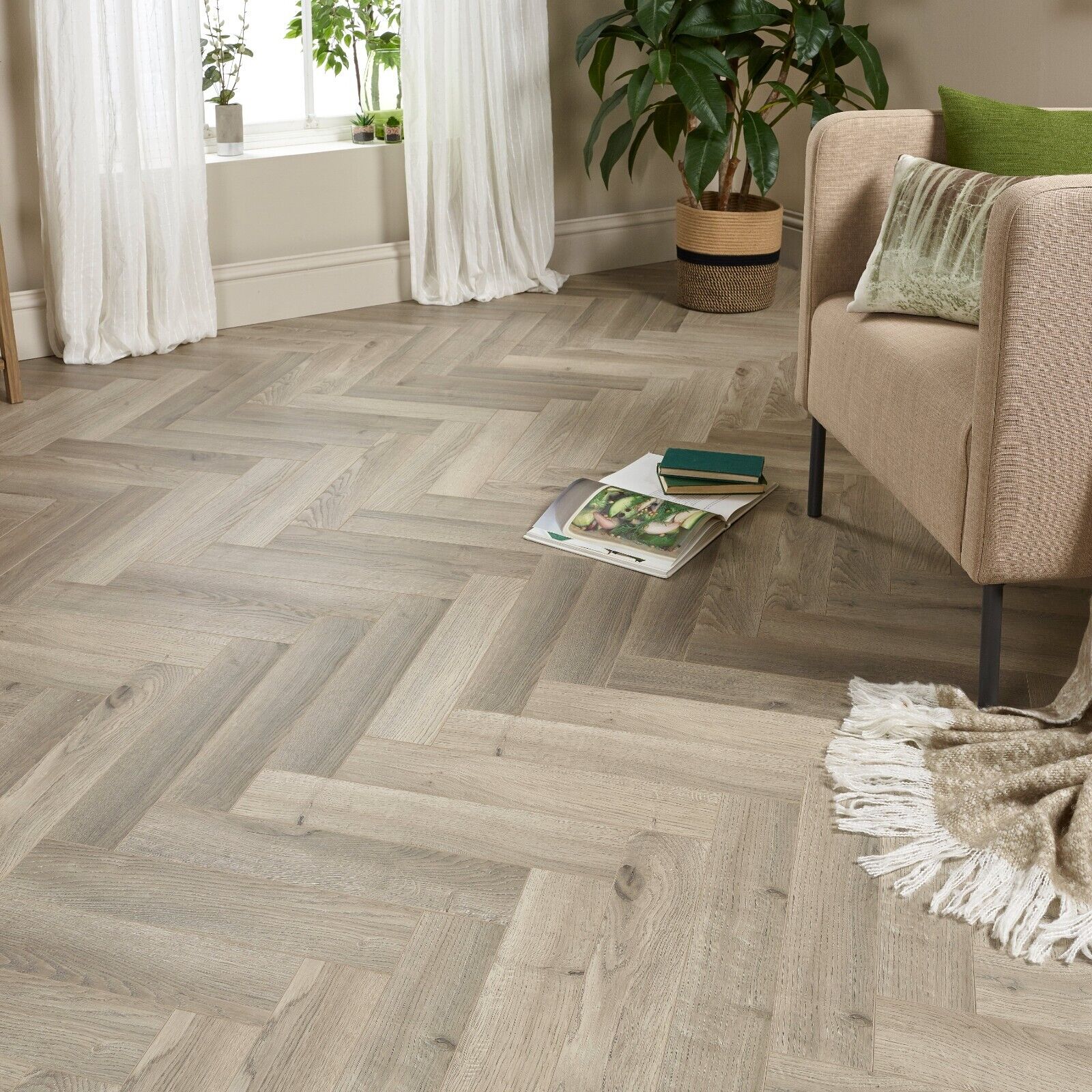 Starward Stellar Click 12mm Herringbone Laminate Flooring - Image 4