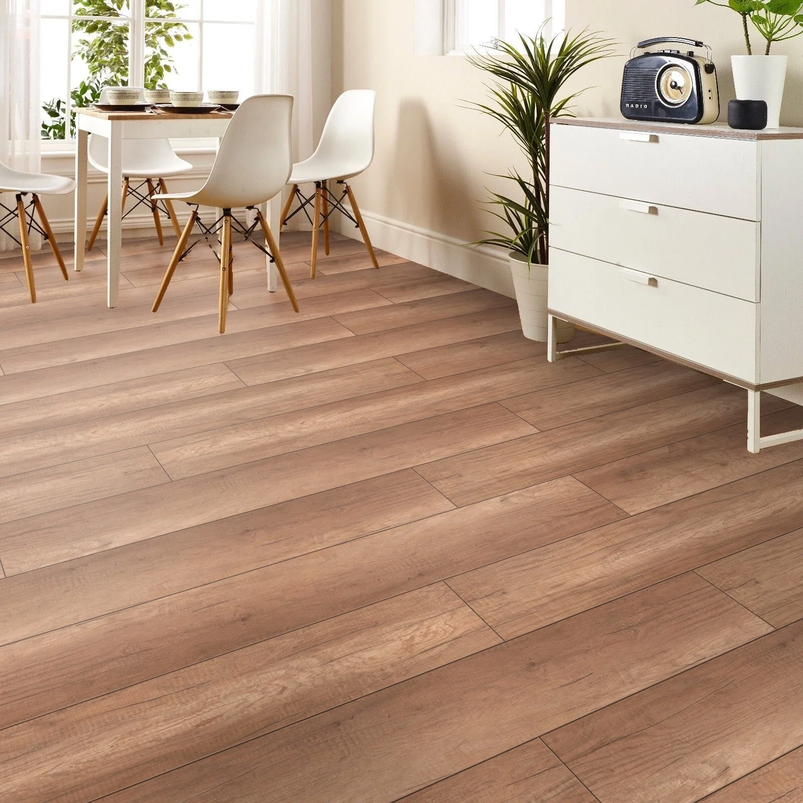 STEP Click Plus Bafra Oak Laminate Flooring - Image 5