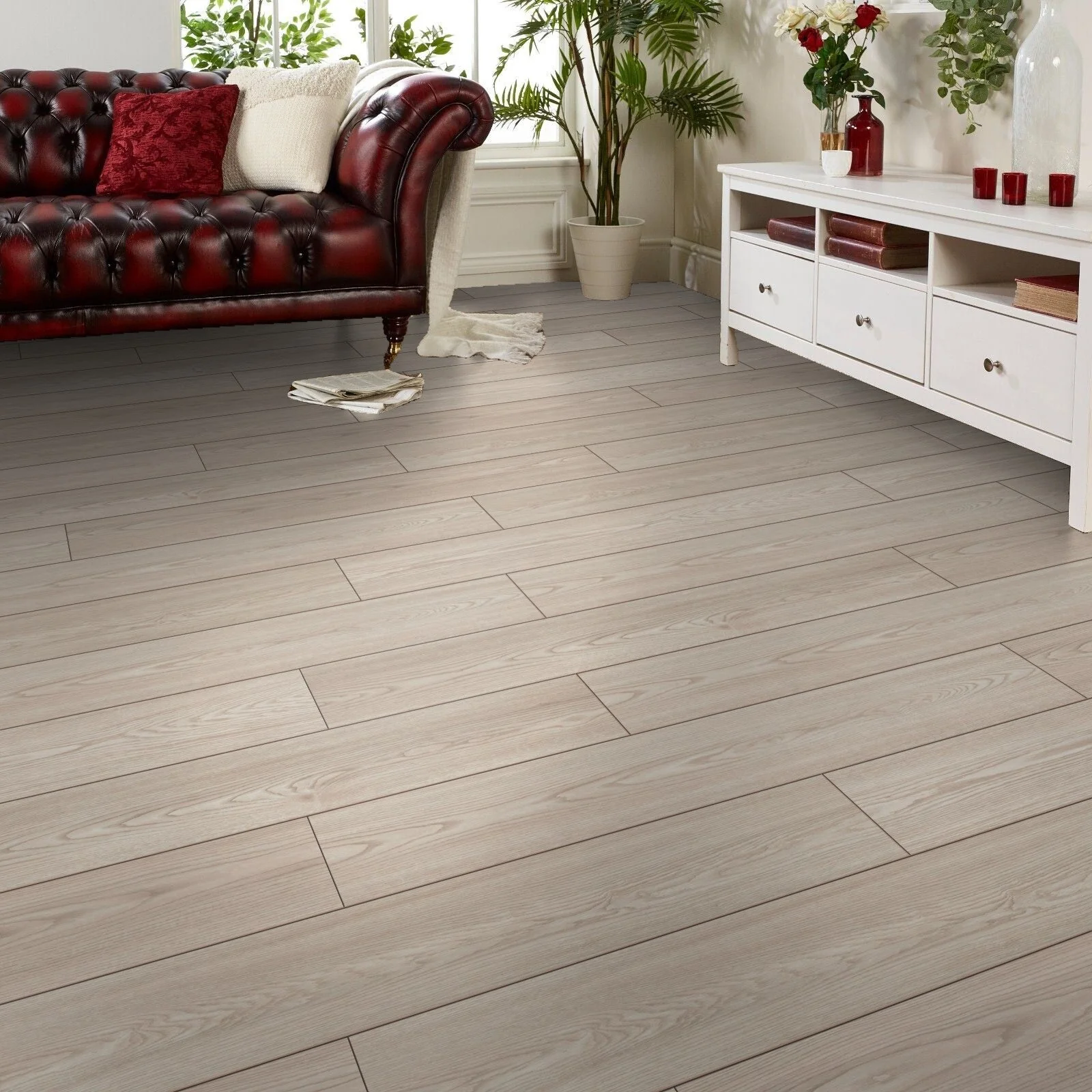 STEP Click Plus Bodrum Oak Laminate Flooring - Image 6
