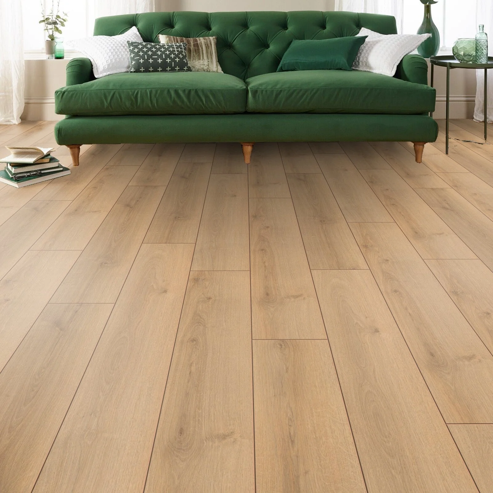 STEP Click XL Natural Mese Oak 12mm AC5 Laminate Flooring - Image 3