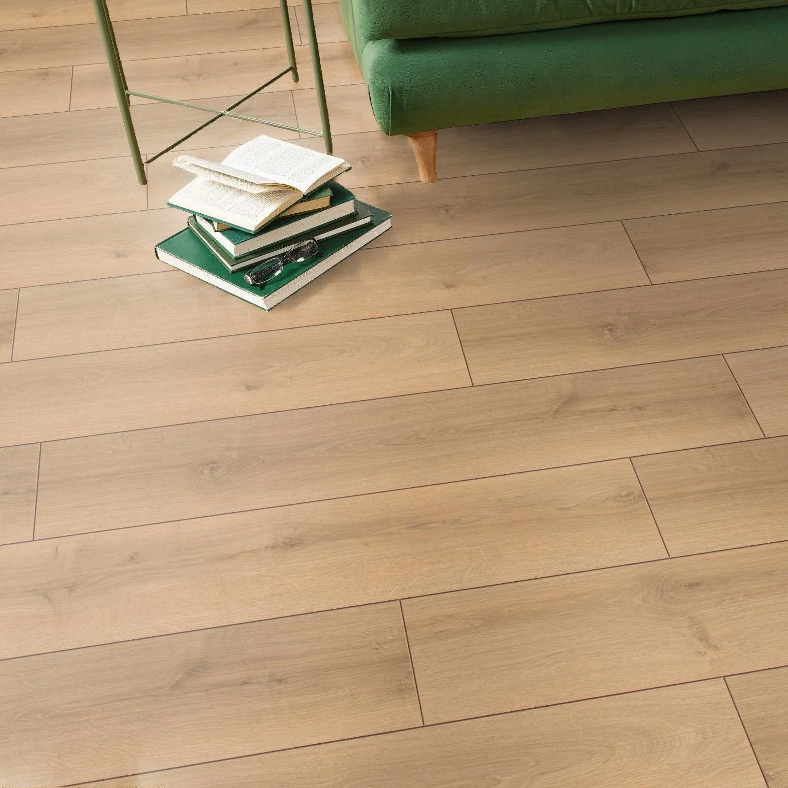 STEP Click XL Natural Mese Oak 12mm AC5 Laminate Flooring - Image 4