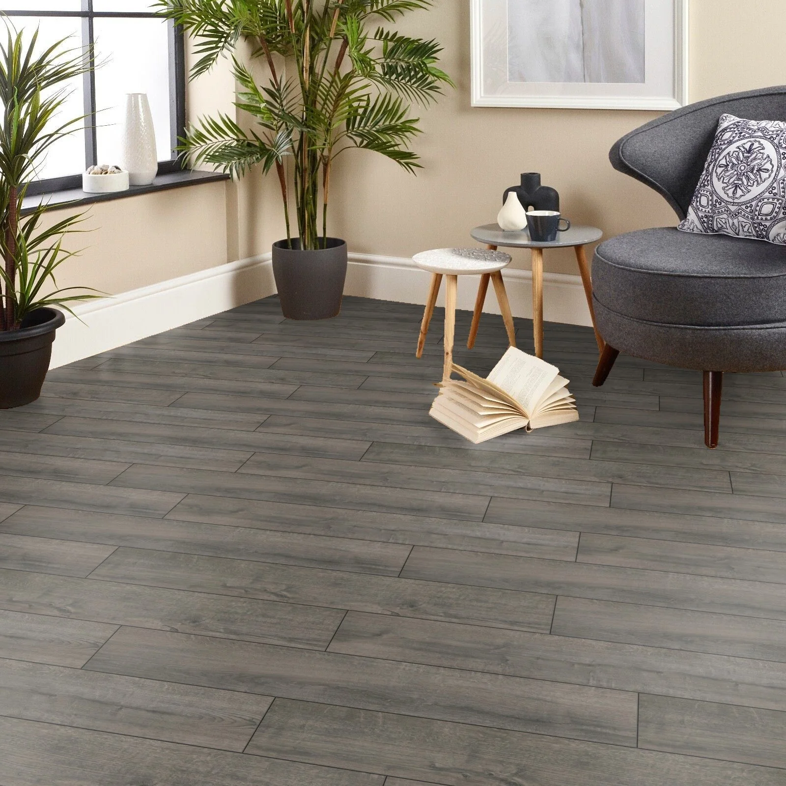 STEP Click XL Prague dark Grey 12mm AC5 Laminate Flooring - Image 6