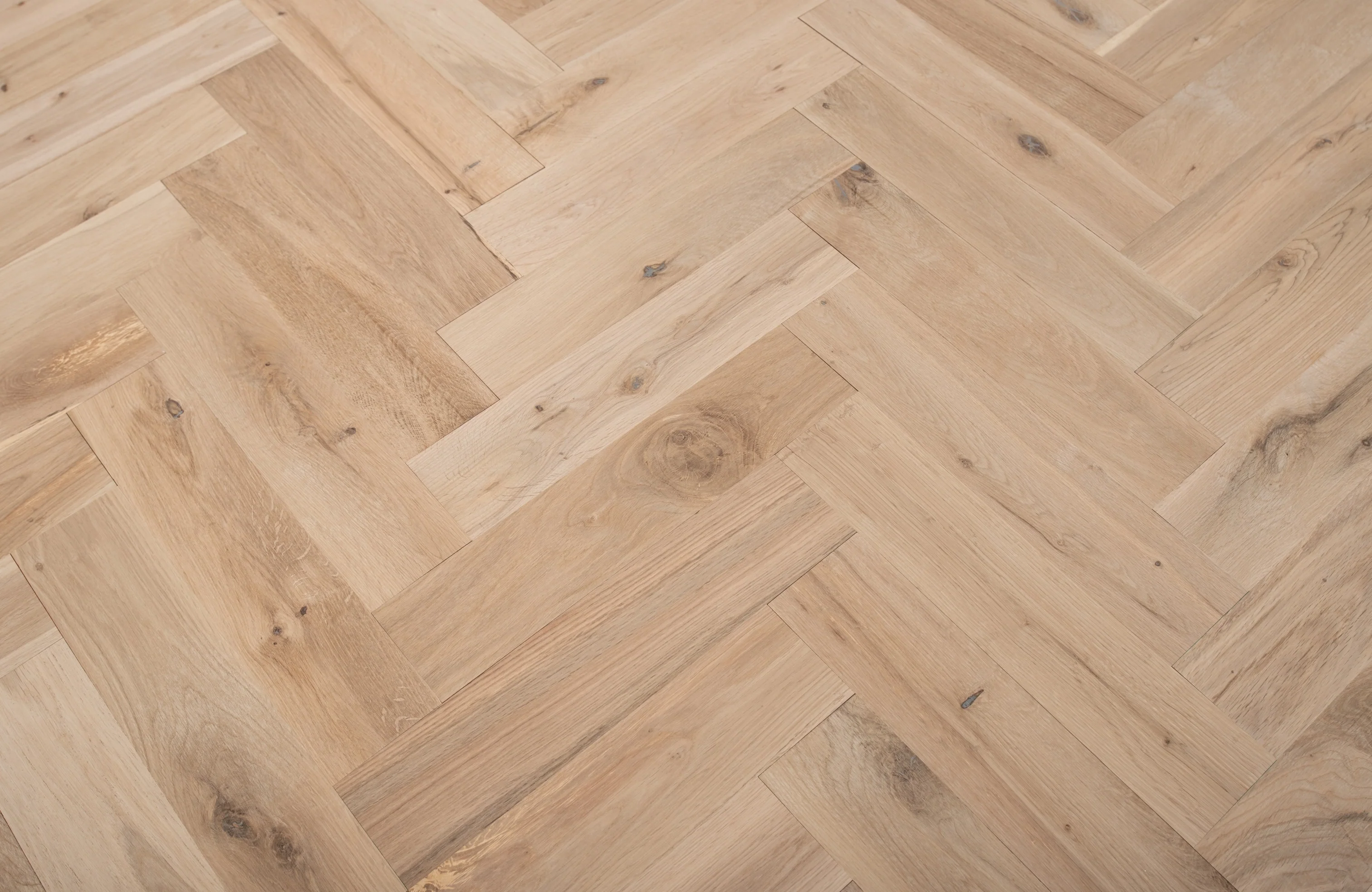 Verano Timber Solid Oak Herringbone Flooring - Image 4