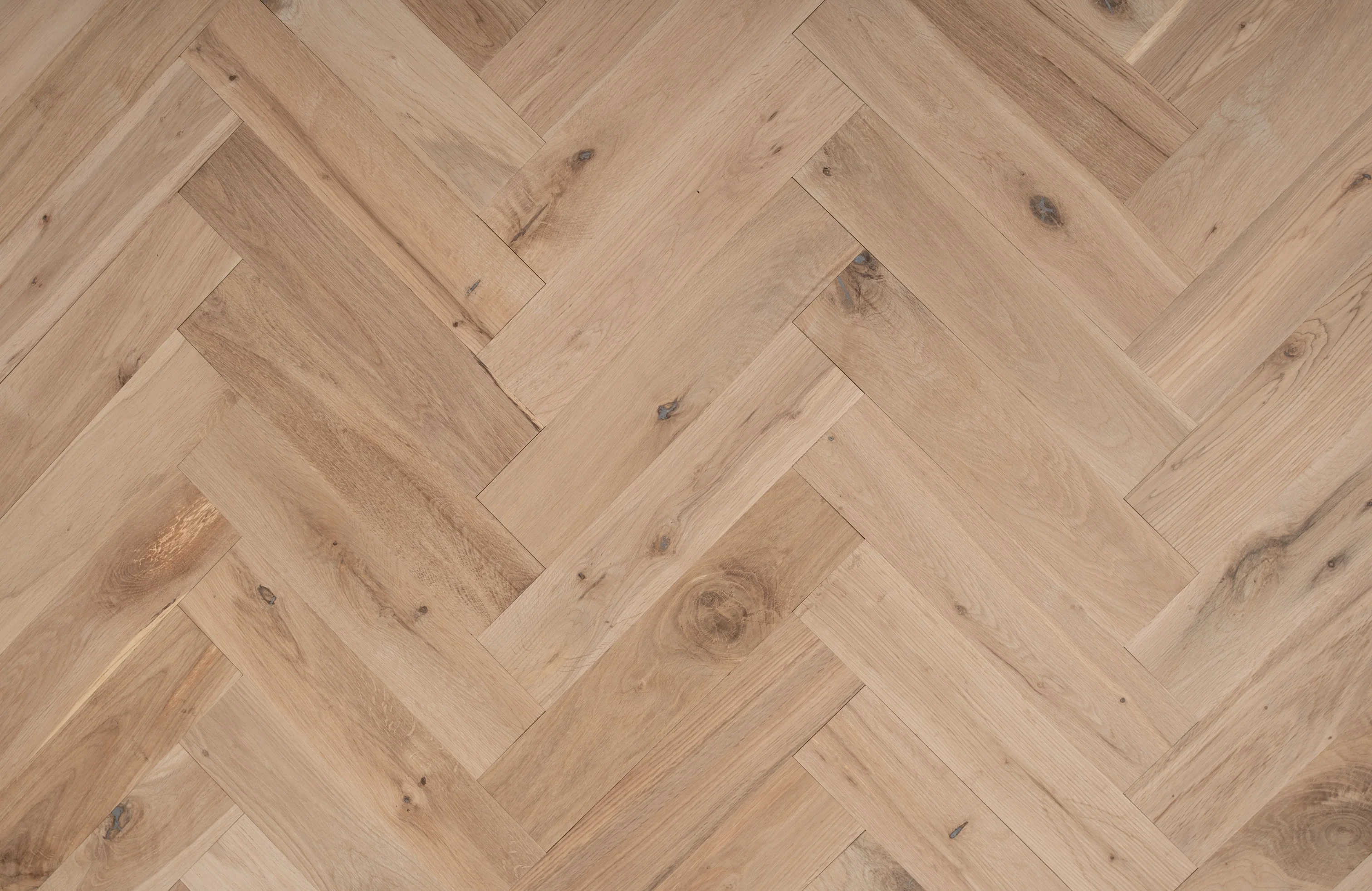 Verano Timber Solid Oak Herringbone Flooring - Image 5