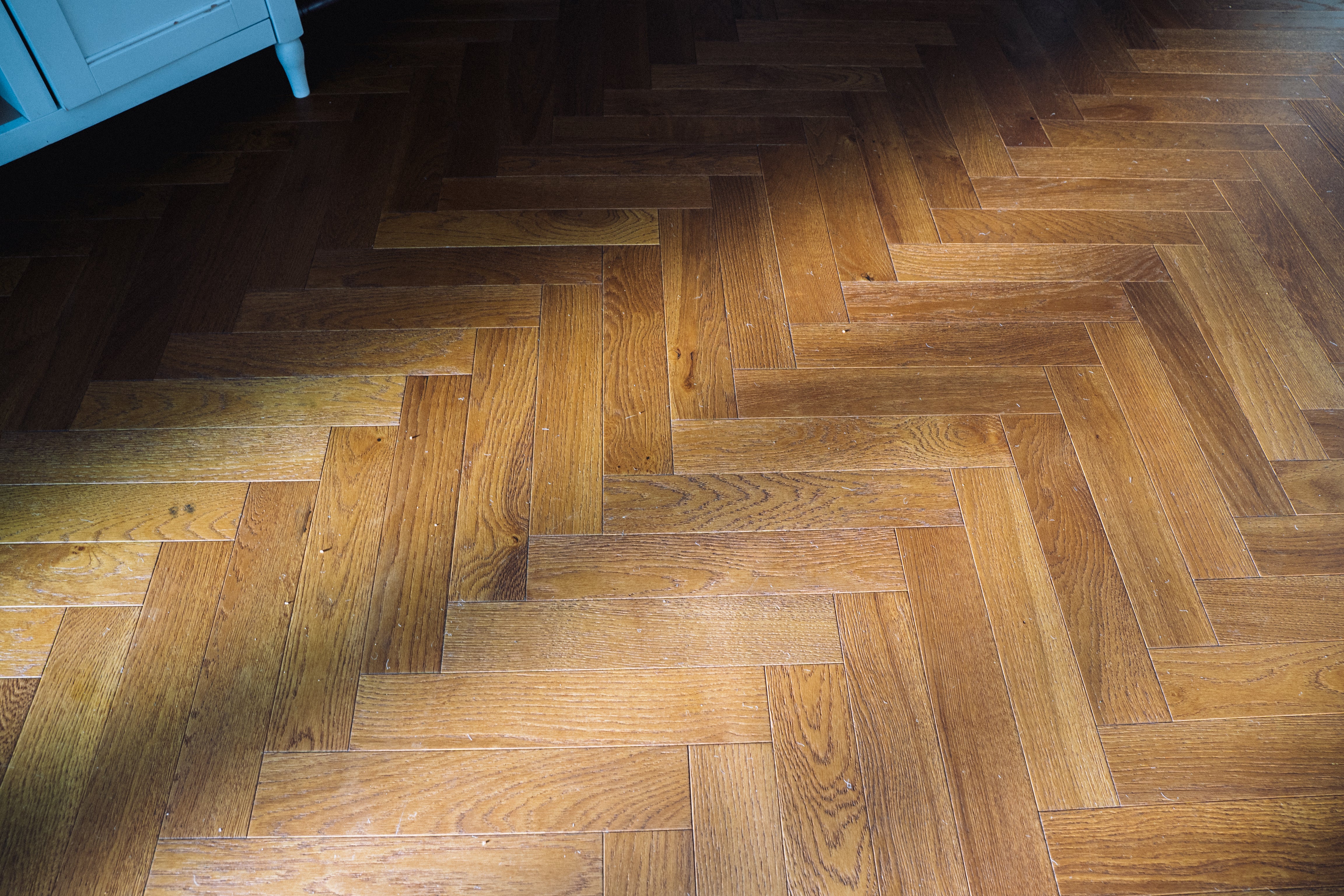 Verona Everton Herringbone Oak Engineered Wood Flooring - Image 9