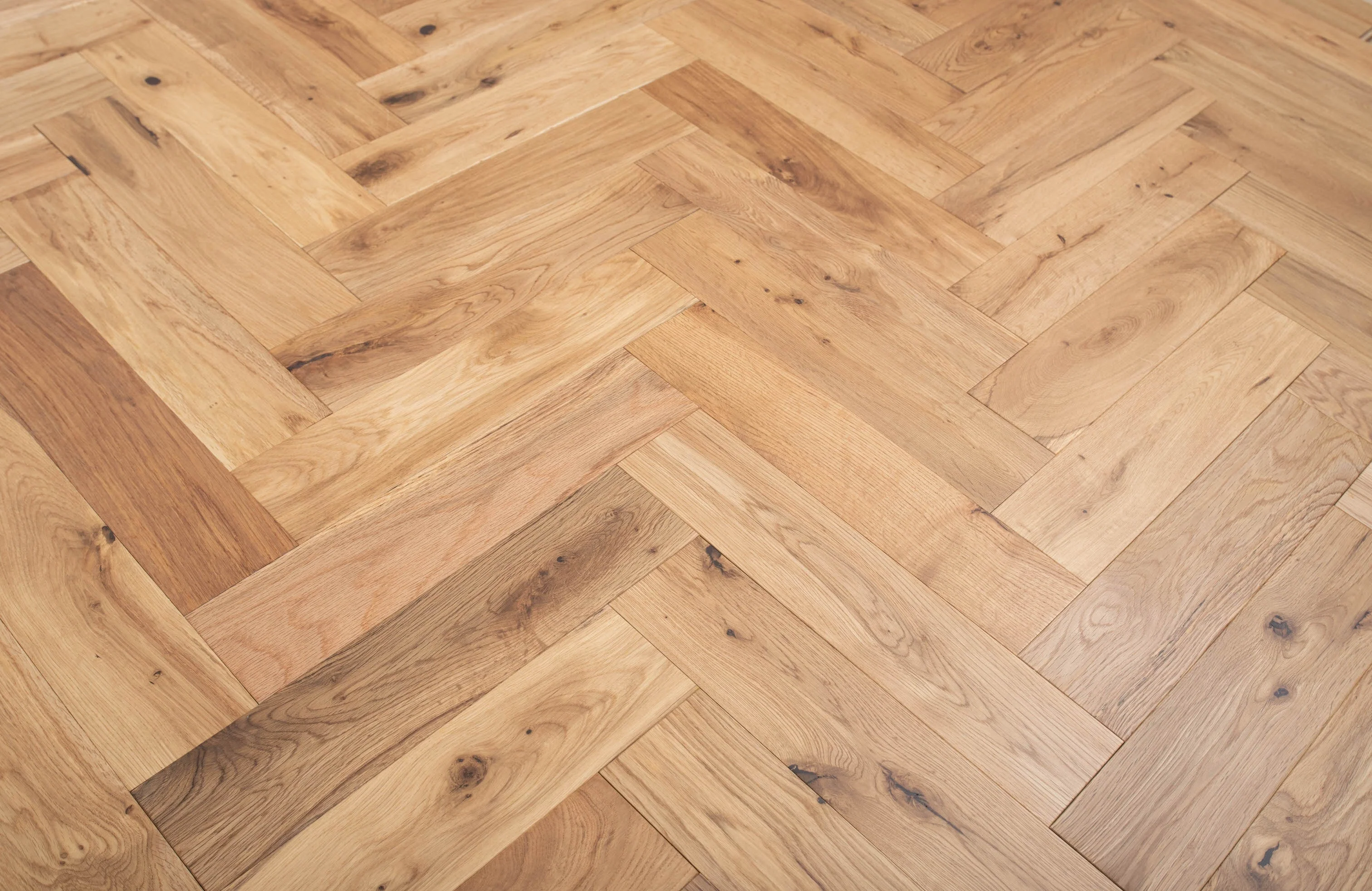 Vionne Timber Solid Oak Herringbone Flooring - Image 5