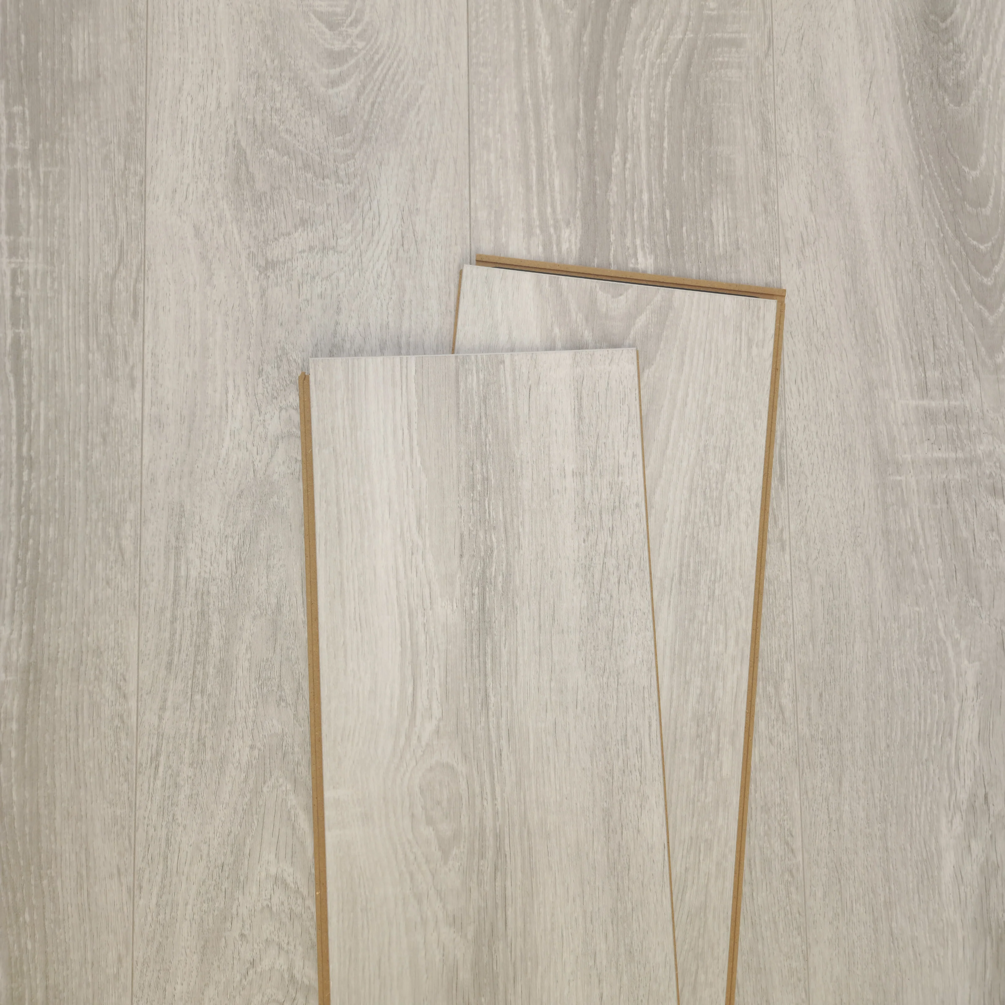 Waterproof Luxury Amberwood Oak 8mm Laminate Flooring - Image 16