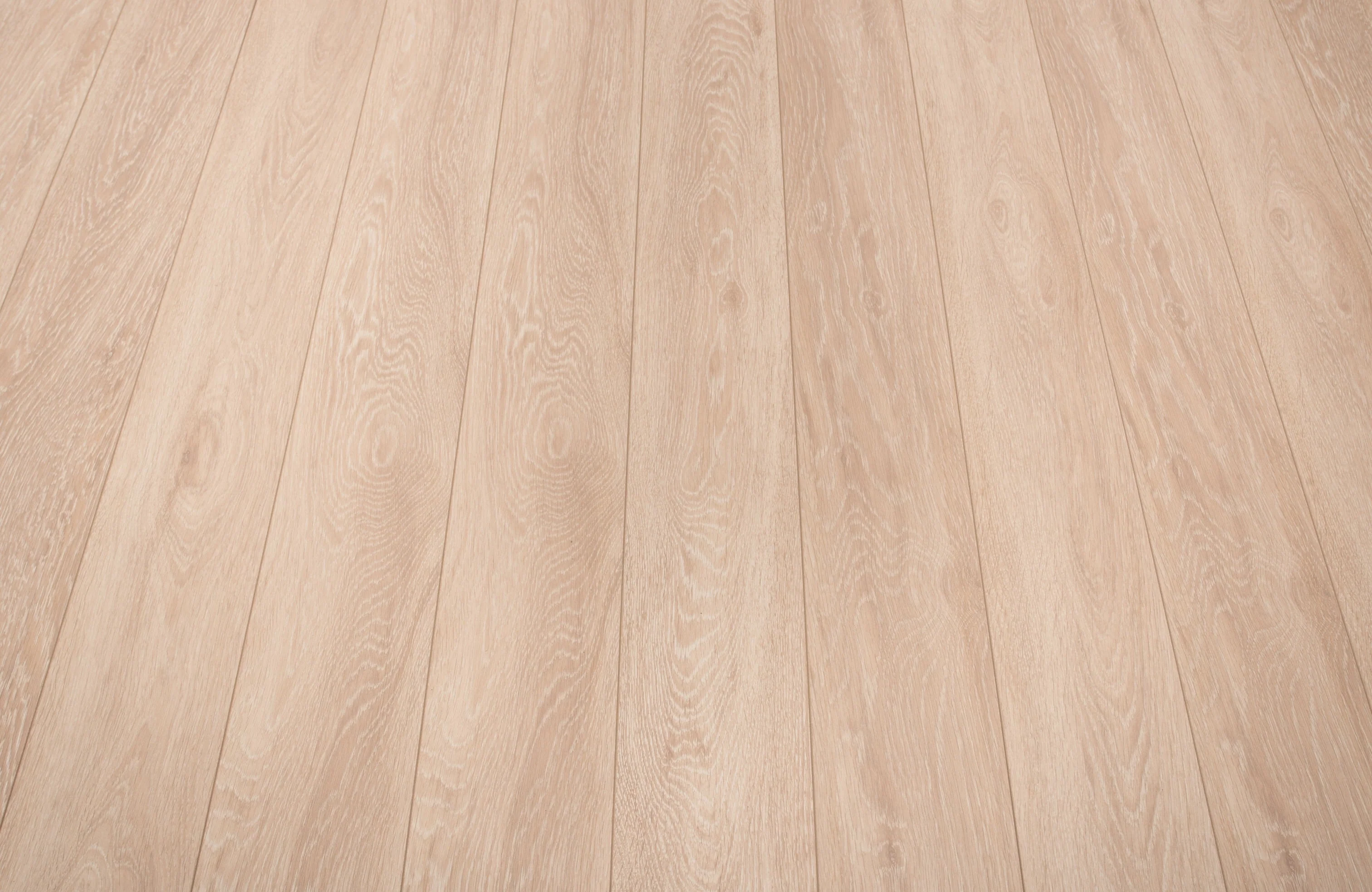 Waterproof Luxury Cool Heritage Oak 12mm Laminate Flooring - Image 3