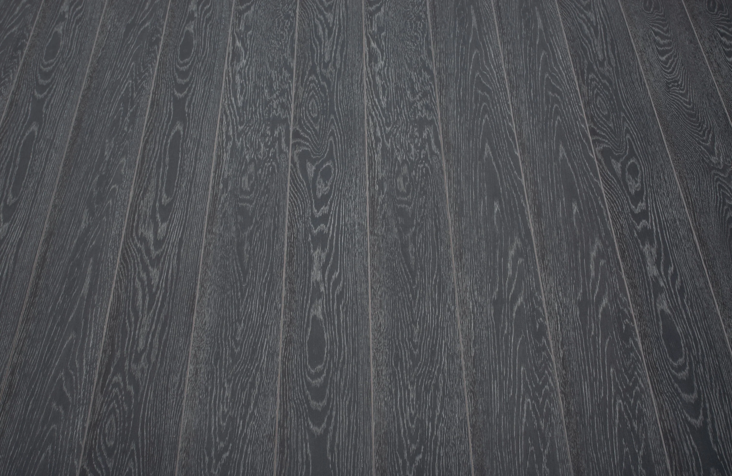 Waterproof Luxury Nordic Grey Oak 12mm Laminate Flooring - Image 3
