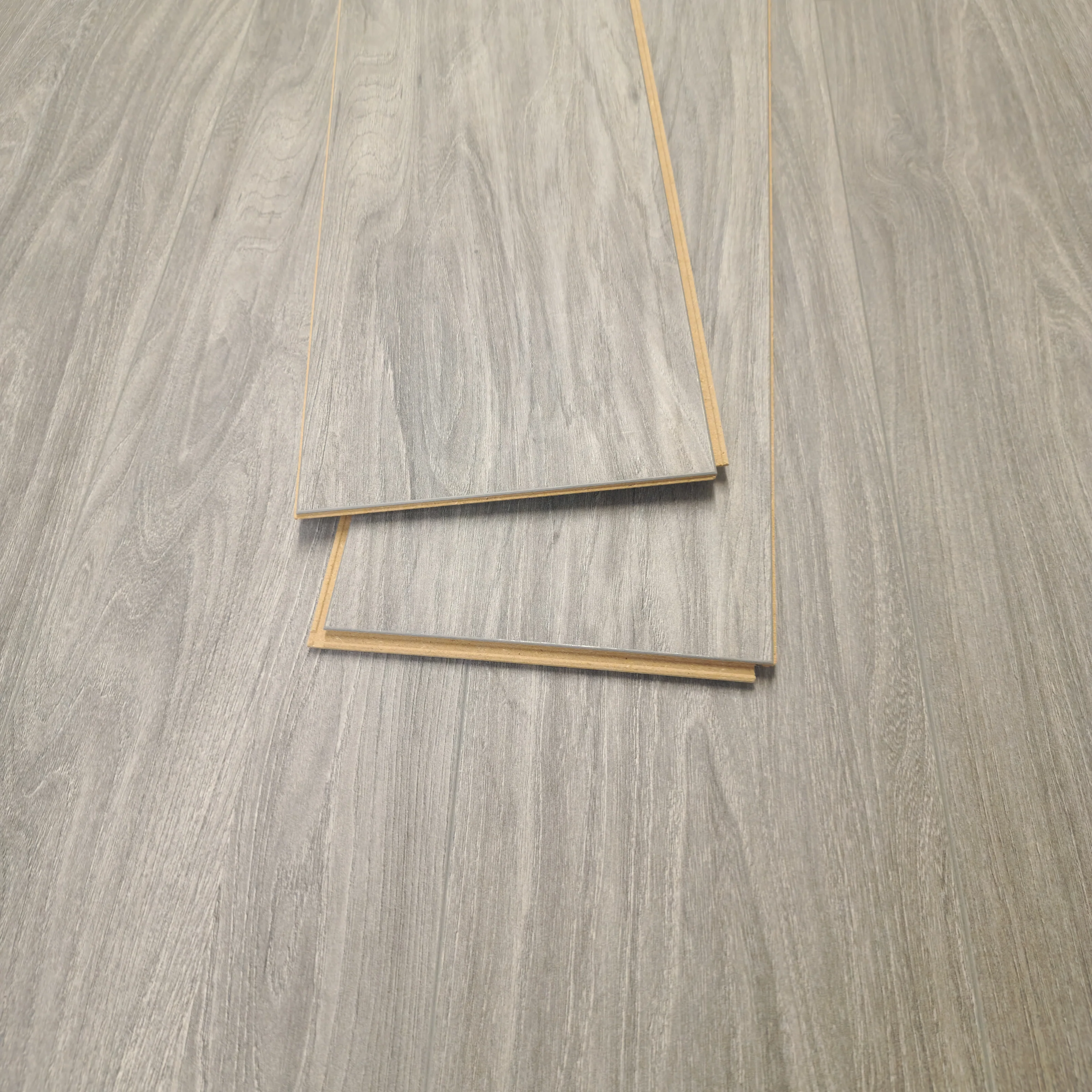 Waterproof Luxury Storm Grey Oak 8mm Laminate Flooring AC5 - Image 3