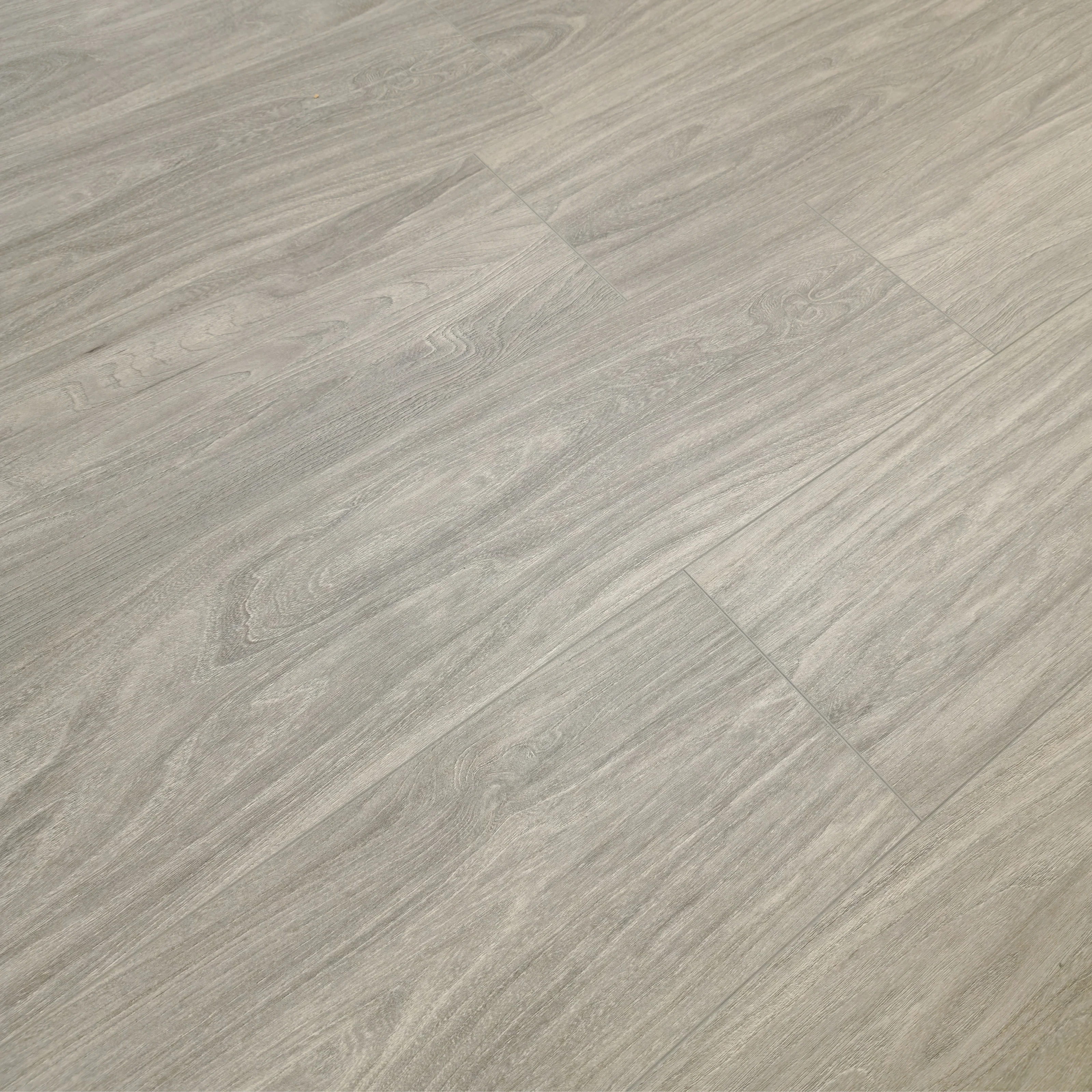 Waterproof Luxury Storm Grey Oak 8mm Laminate Flooring AC5 - Image 9