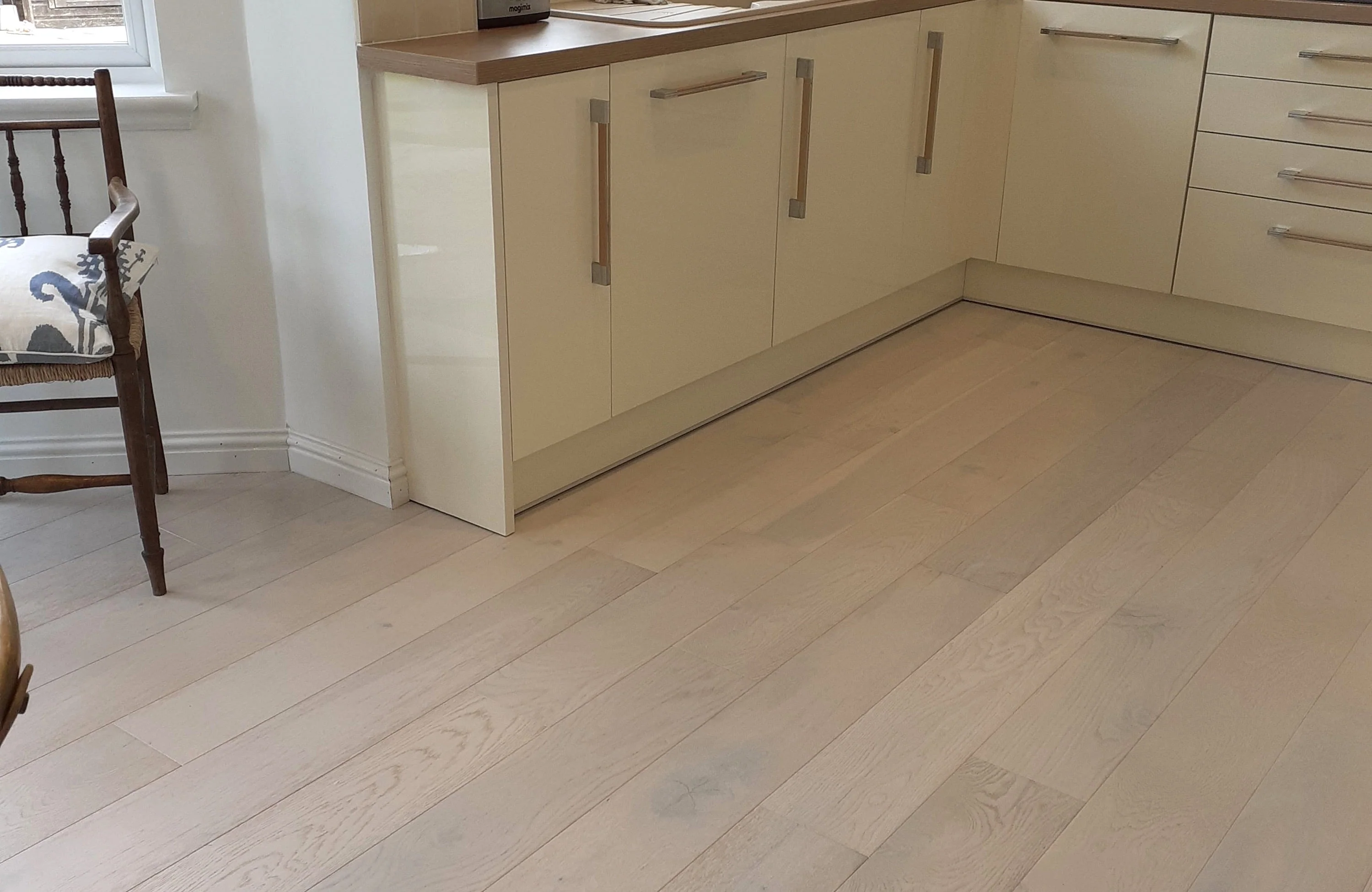 Woodland Rivermoor Oak 14mm Straight Plank Engineered Wood Flooring - Image 3